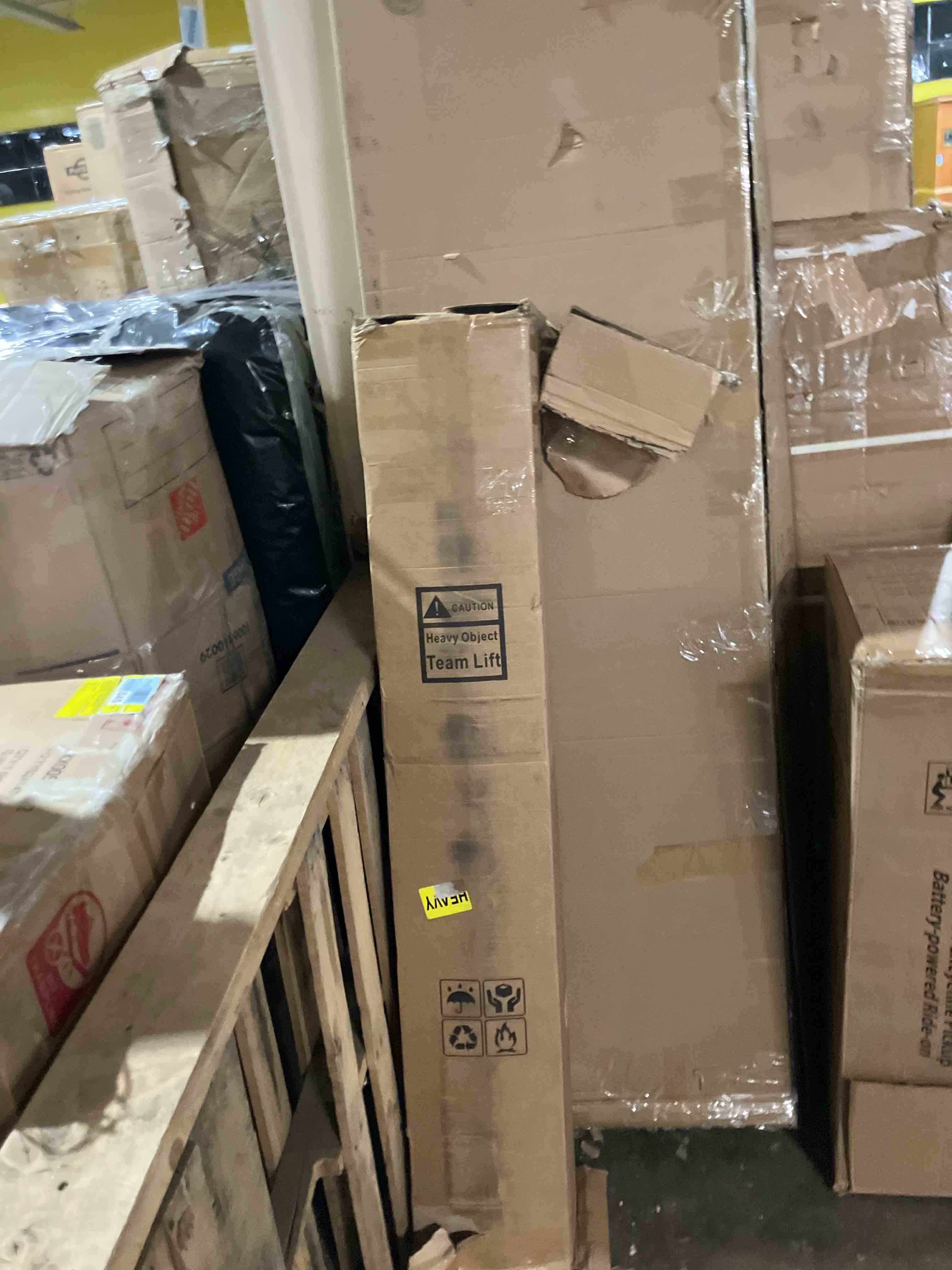 Condition photo showing New/Like New for Signature Design by Ashley Queen Size Comfort Plus Hybrid Mattress with Memory and Quilt Foam, Wrapped Coils, Fiberglass Free, 10-Year Warranty, 10" Height
