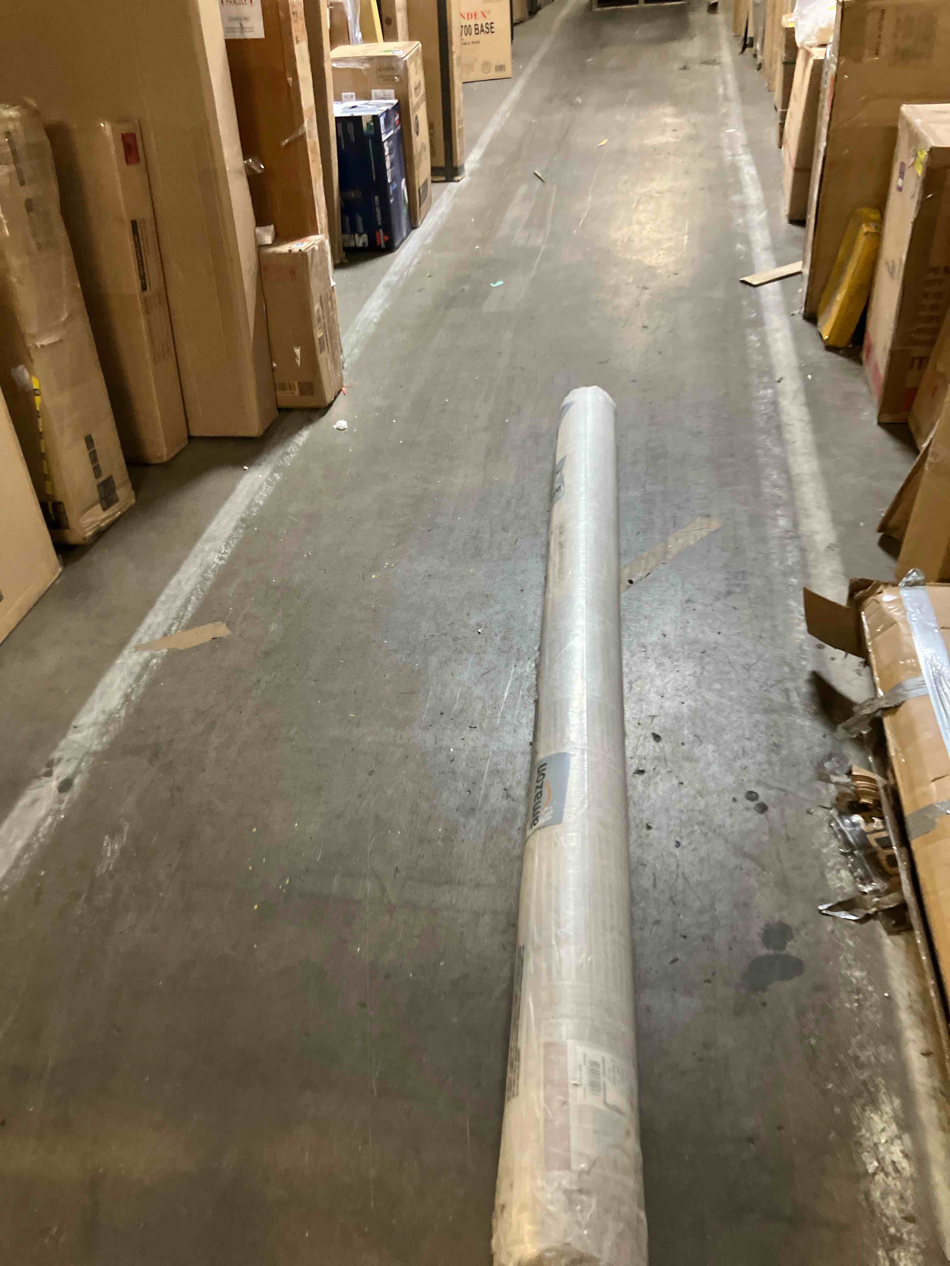 Condition photo showing New/Like New for Loloi Angela Rose Ember Collection EMB-10 Fog/Dove 2'-3" x 3'-10" Accent Rug Fog / Dove 8’ x 10’  (Rectangular)