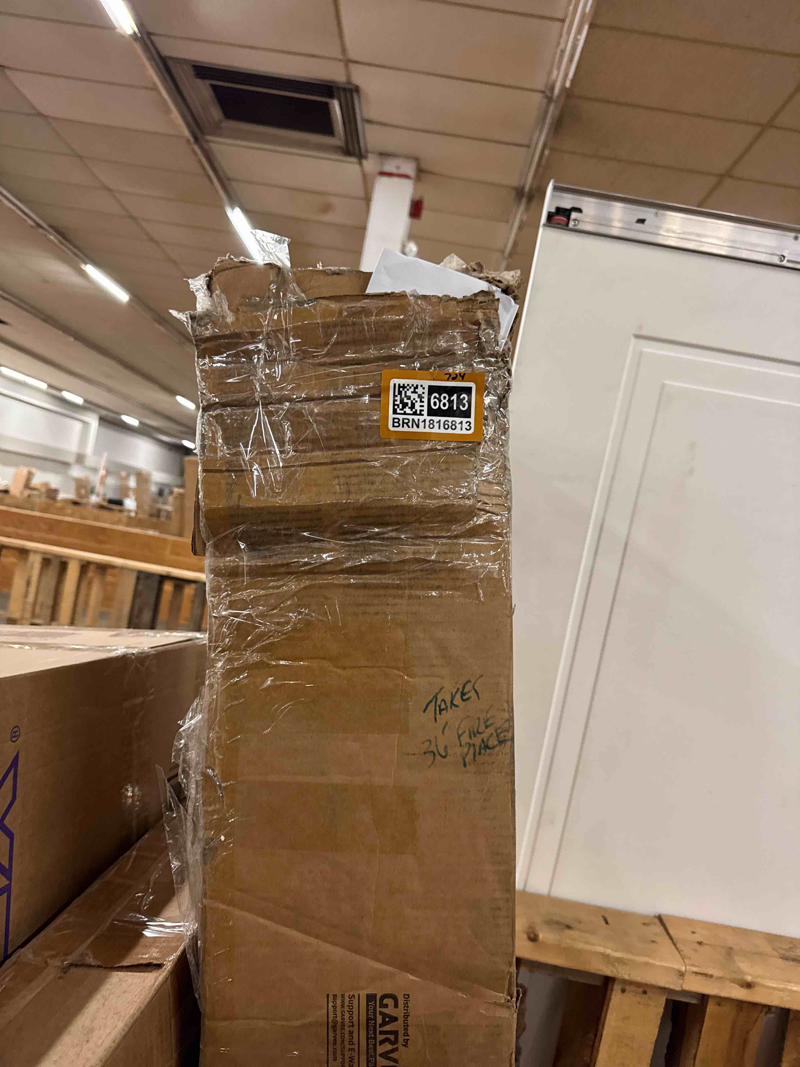 https://s3.amazonaws.com/lotting-images-prod/phillipi/BRN1816813_1777384559376.jpeg