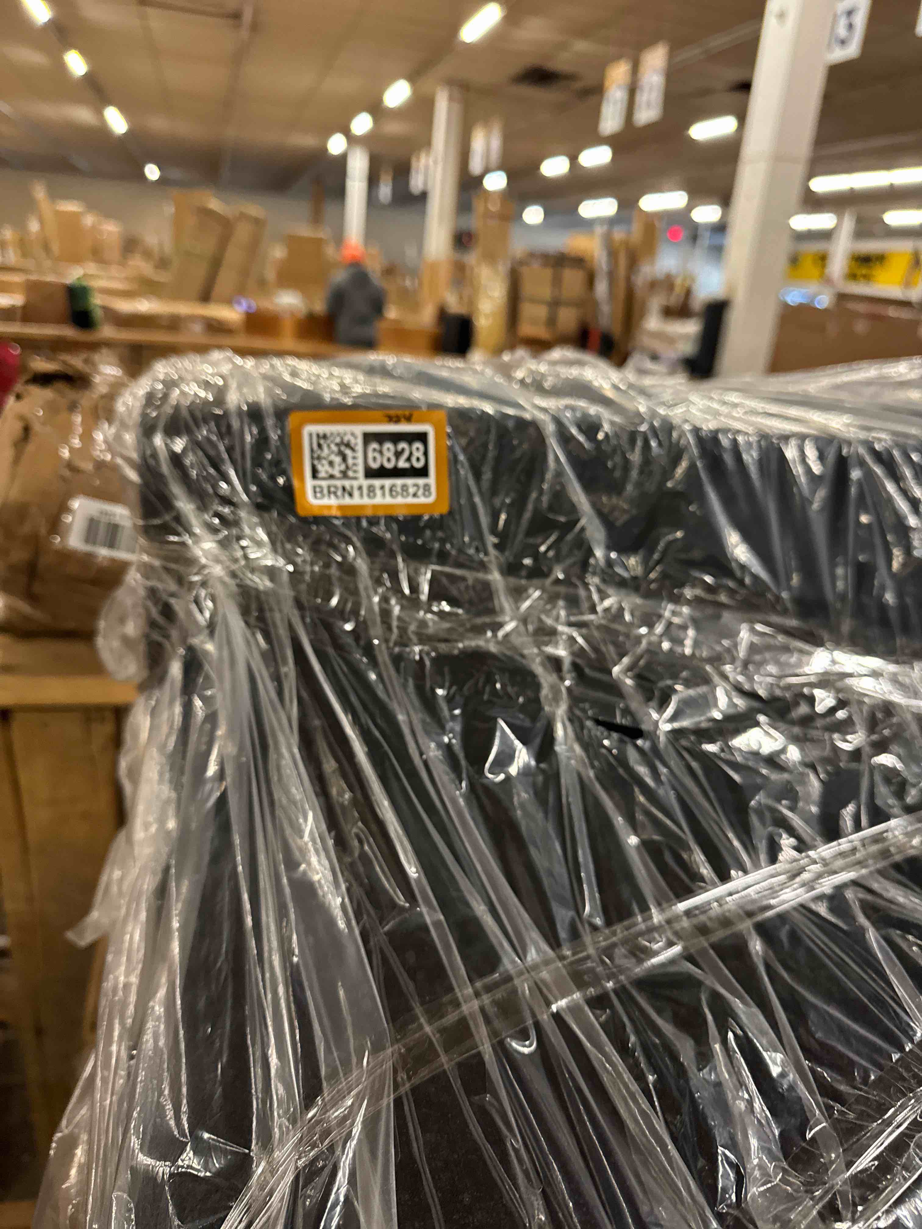 https://s3.amazonaws.com/lotting-images-prod/phillipi/BRN1816828_1777413531329.jpeg