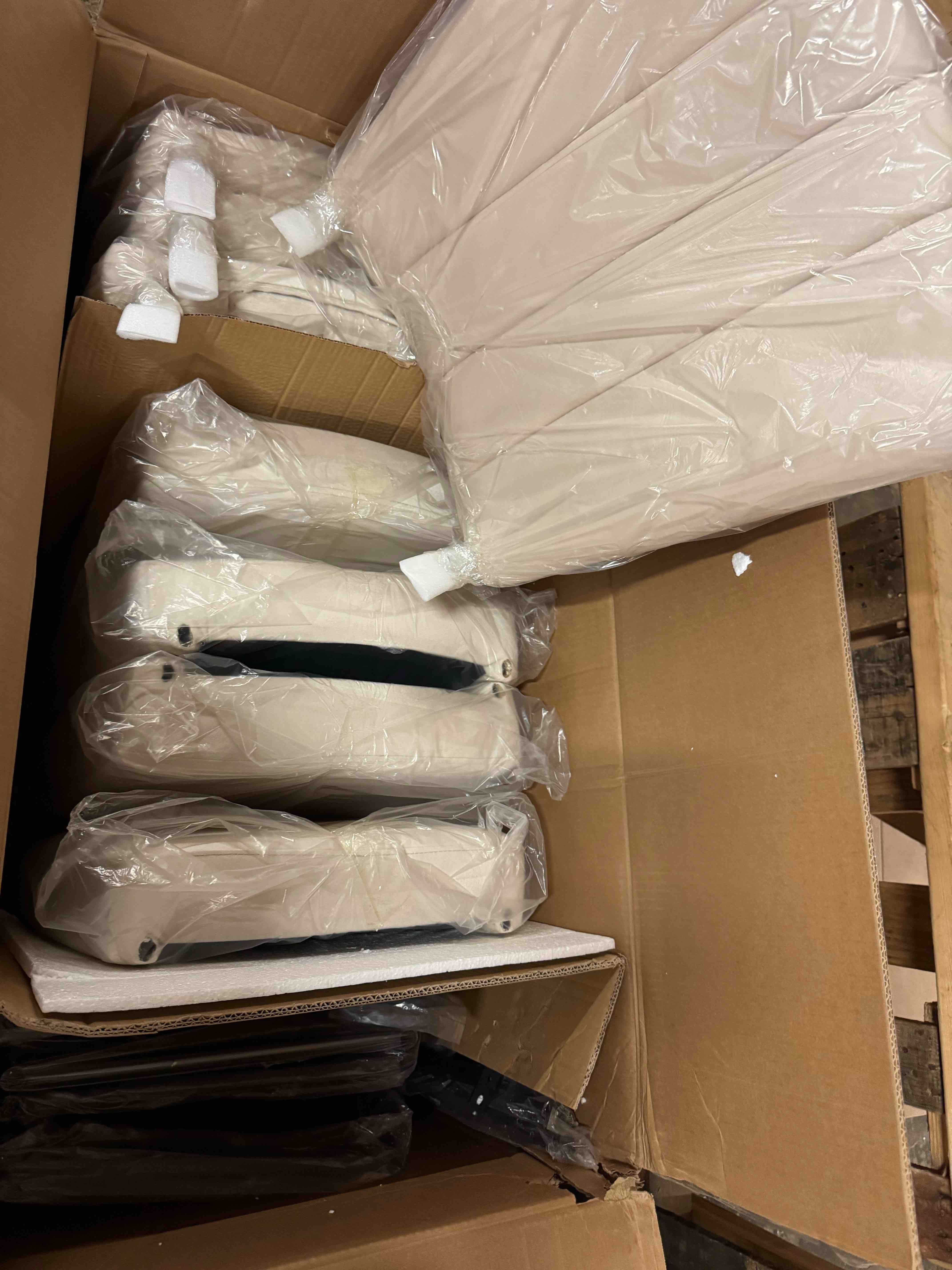 https://s3.amazonaws.com/lotting-images-prod/phillipi/BRN1816837_1777455678528.jpeg