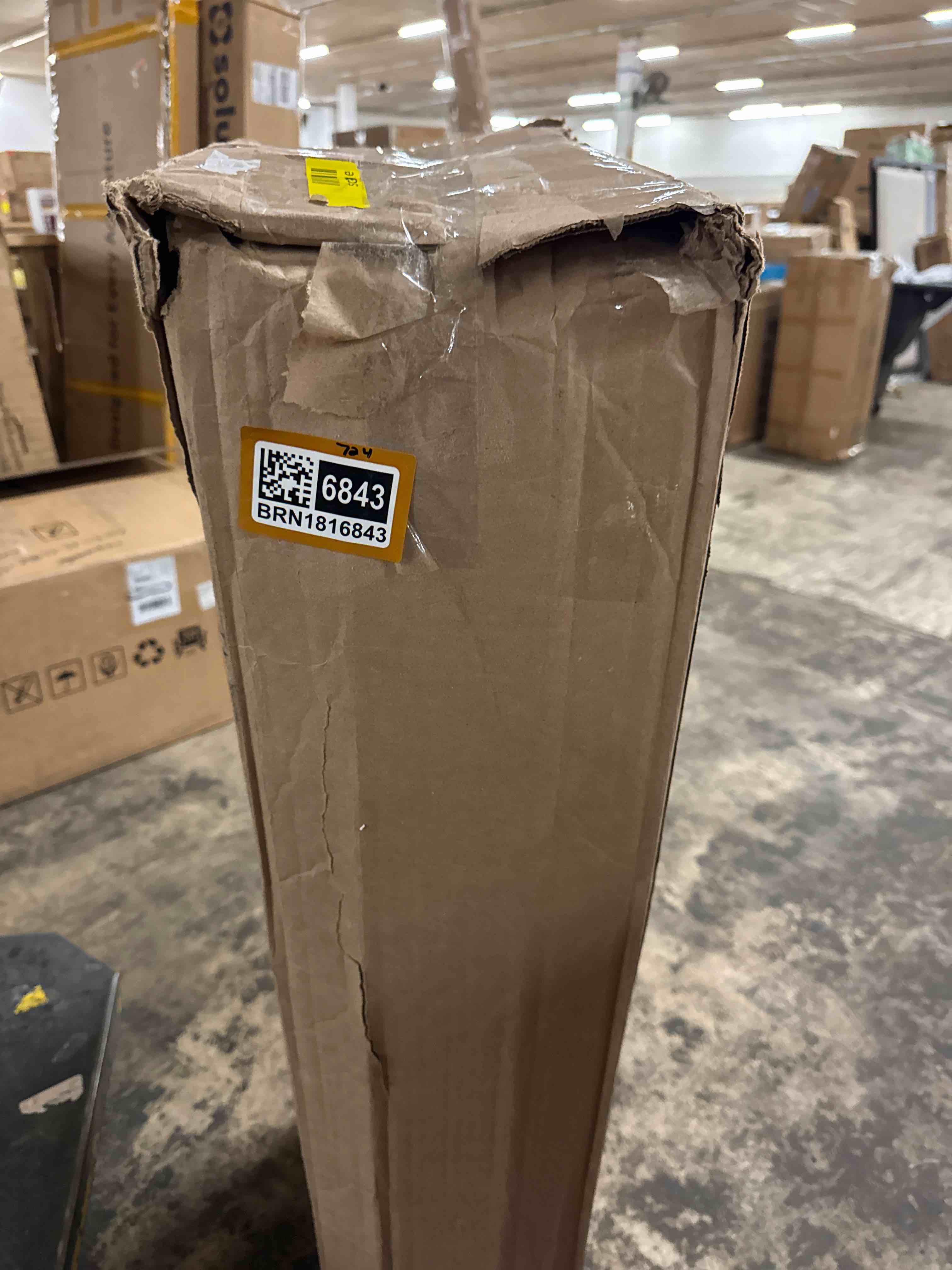 https://s3.amazonaws.com/lotting-images-prod/phillipi/BRN1816843_1777460404664.jpeg