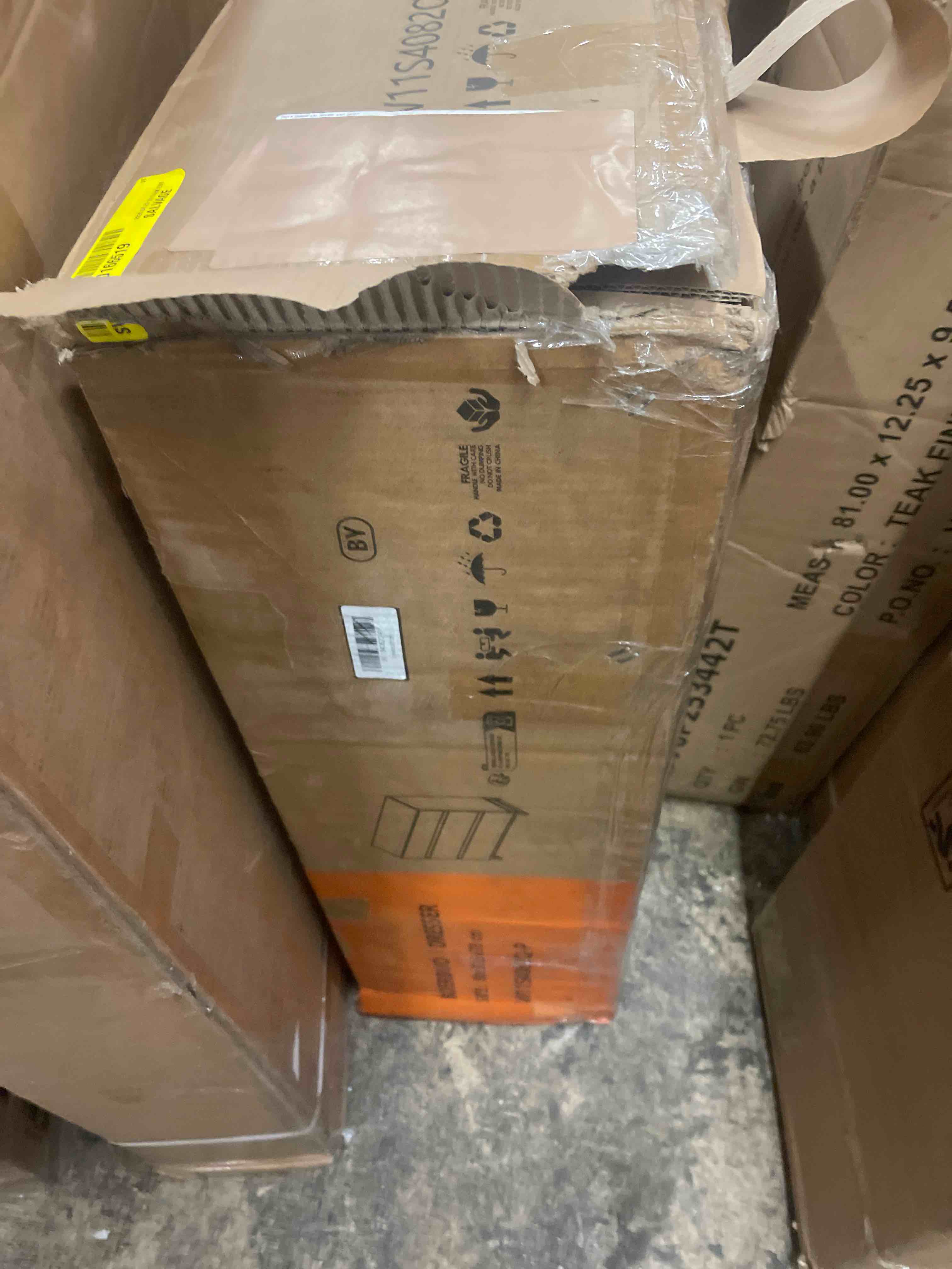 https://s3.amazonaws.com/lotting-images-prod/phillipi/BRN1816873_1777577746307.jpeg