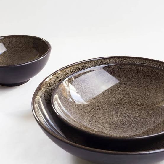 Condition photo showing New/Like New for zaghwan bowl set - matte black