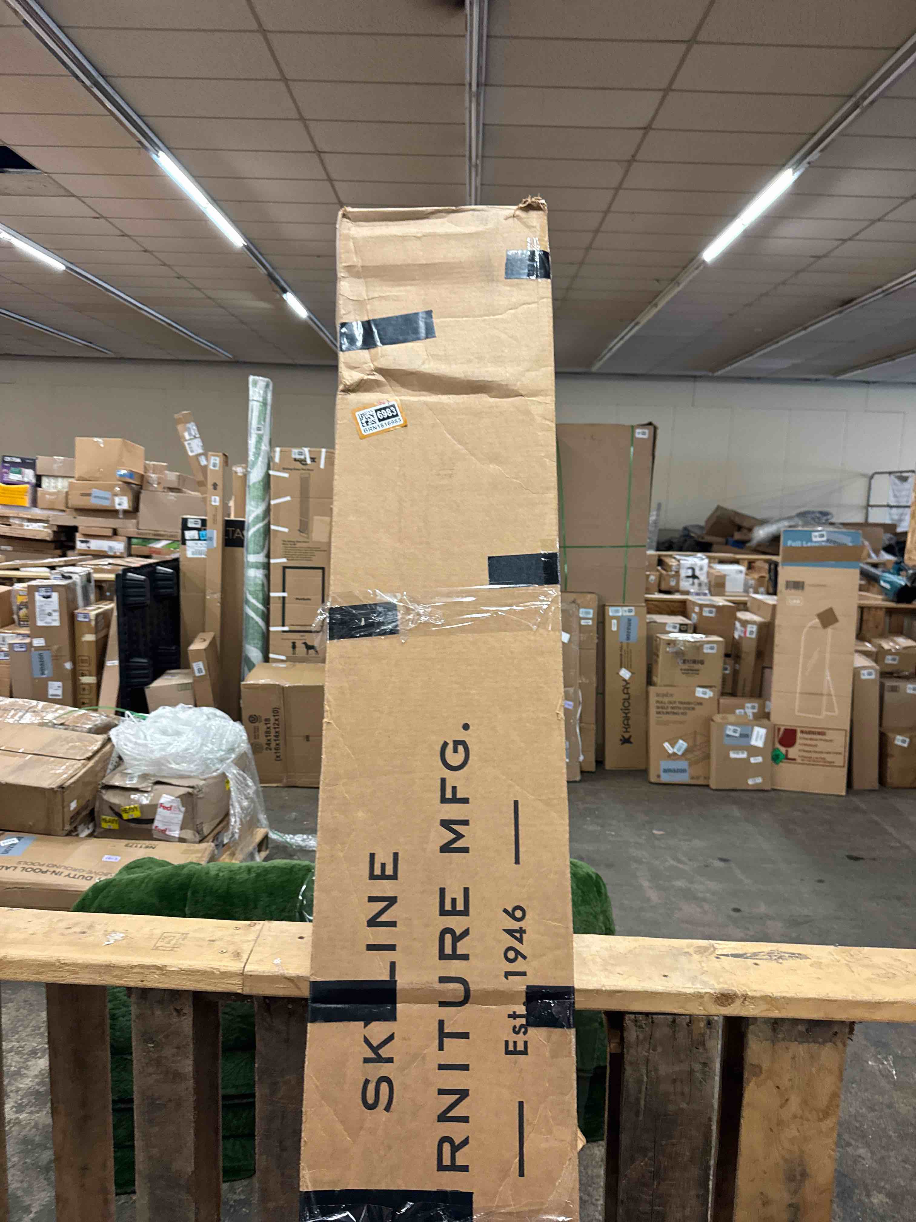 https://s3.amazonaws.com/lotting-images-prod/phillipi/BRN1816983_1778156490955.jpeg