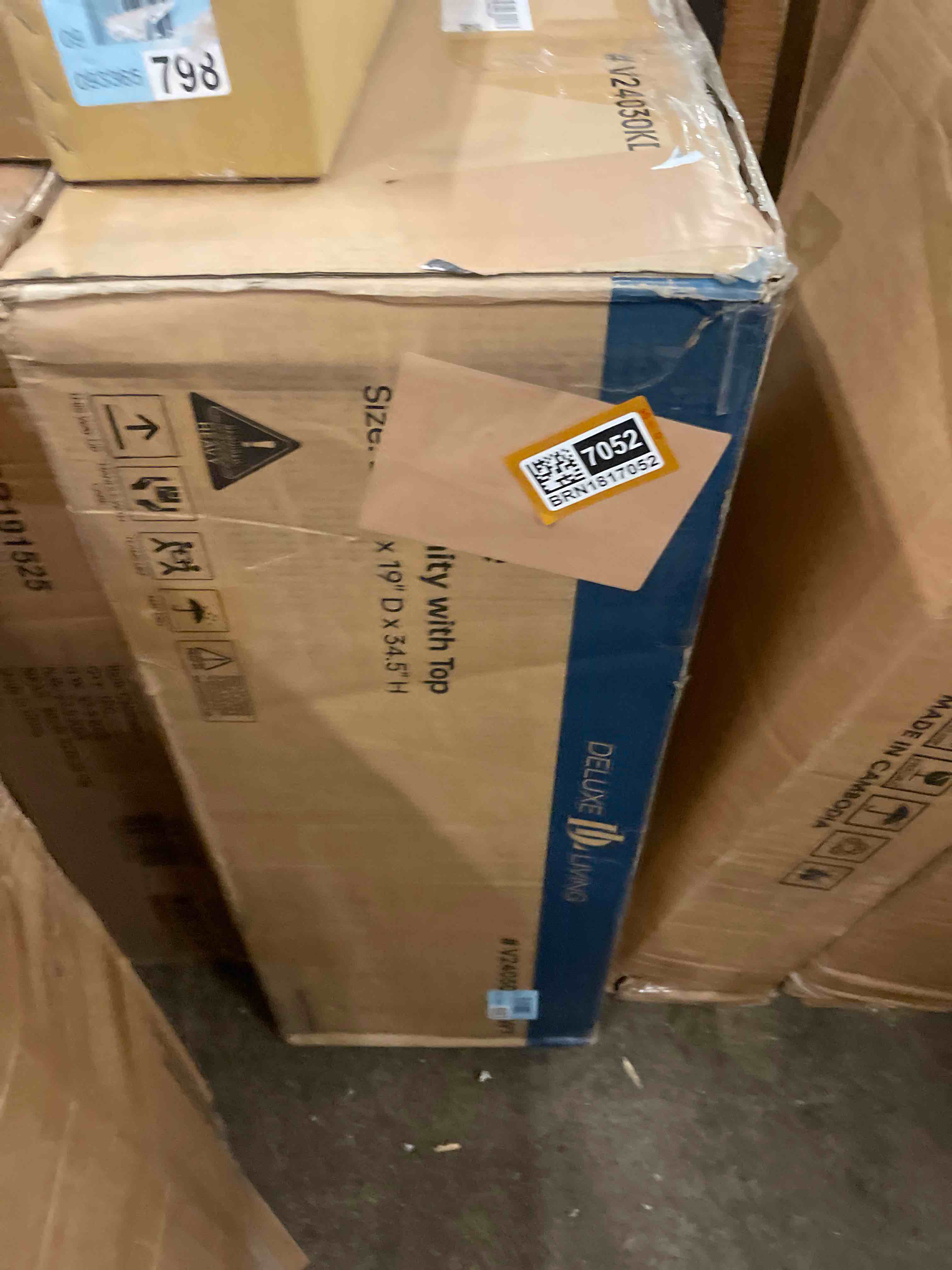 https://s3.amazonaws.com/lotting-images-prod/phillipi/BRN1817052_1778441767546.jpeg