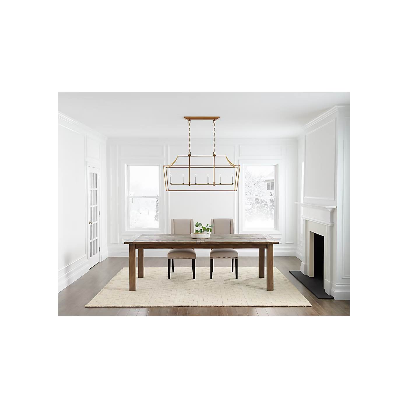 Condition photo showing New/Like New for southold linear lantern