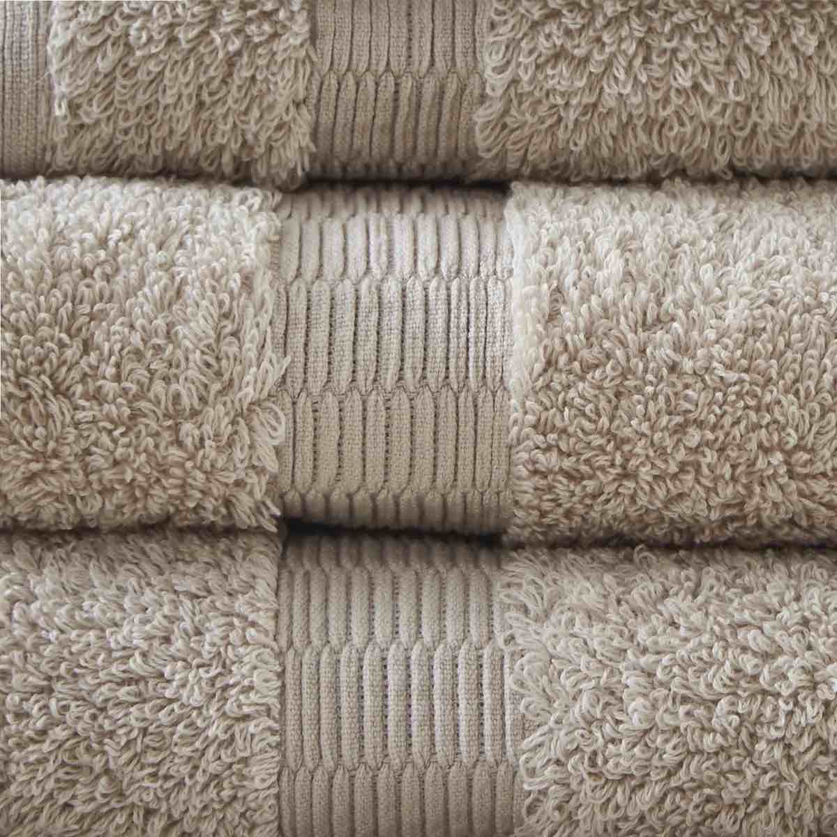 Condition photo showing New/Like New for madison park signature luce 100% egyptian cotton luxurious bath towel set, silky soft, highly absorbent, premium spa quality, multi-sizes, sand 6 piece
