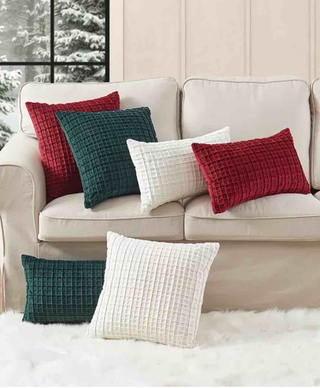 Condition photo showing New/Like New for anya pillow boudoir decorative pillow