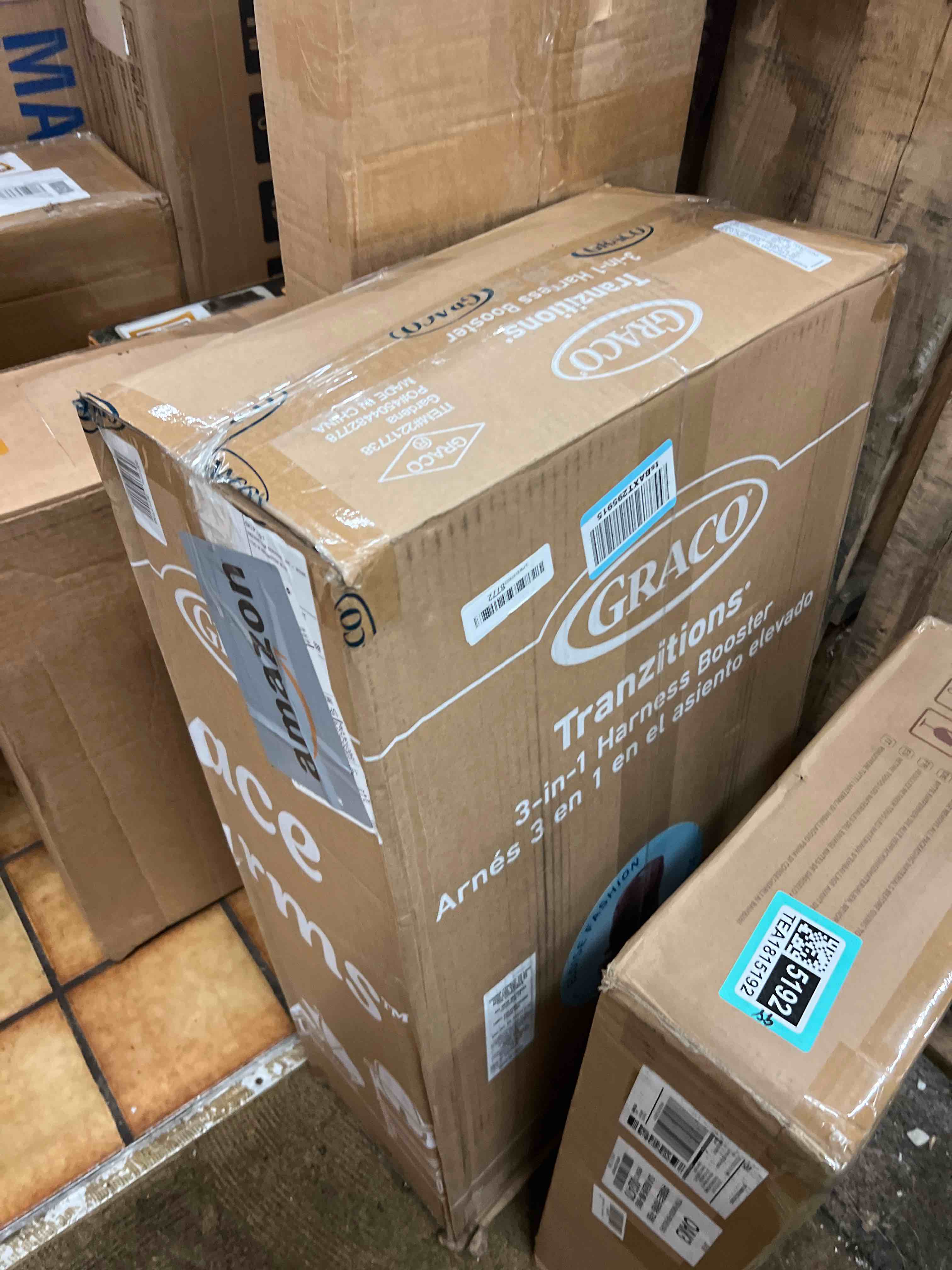 Condition photo showing New/Like New for graco tranzitions 3-in-1 harness booster car seat, eloise