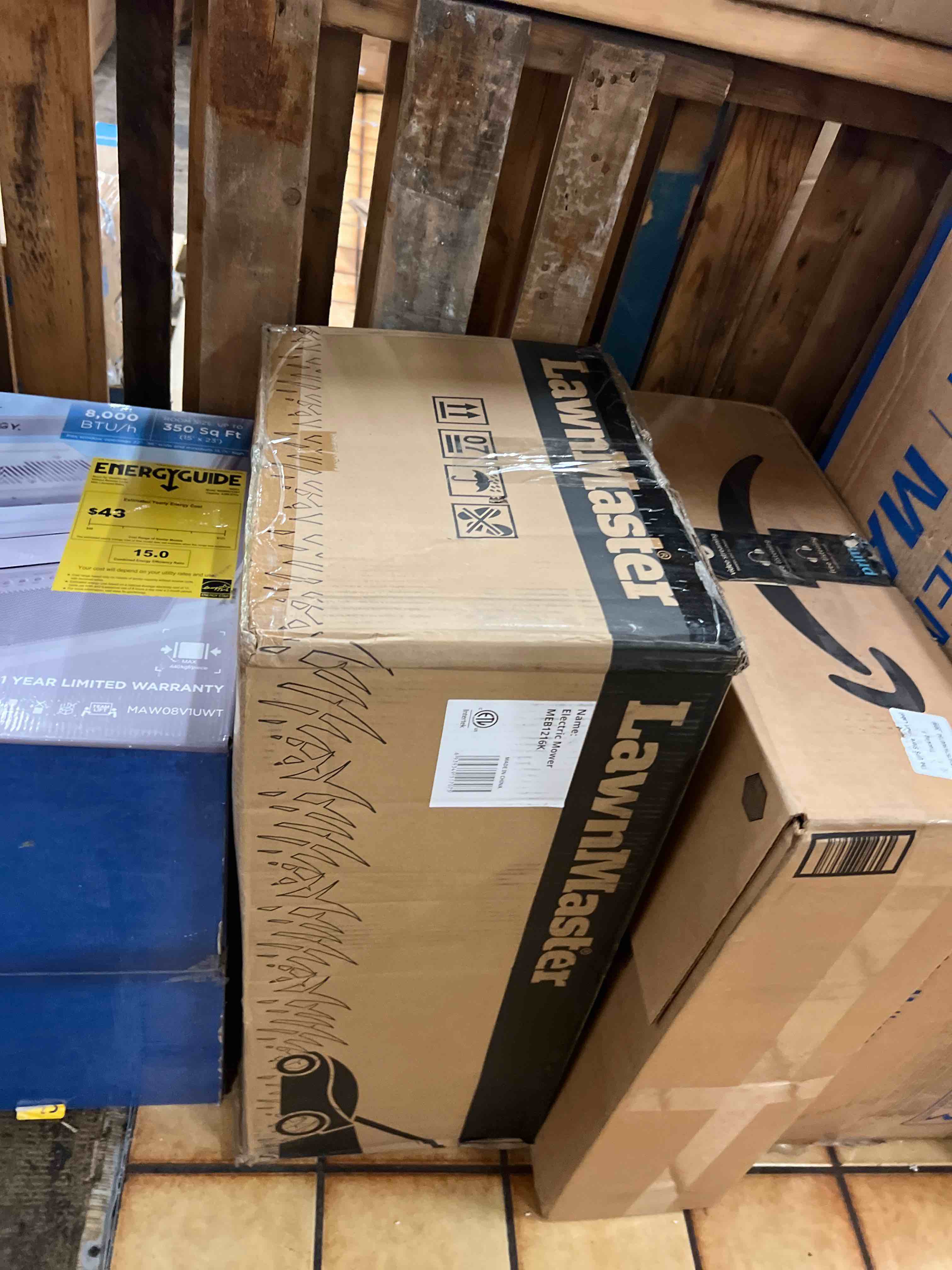 Condition photo showing New/Like New for lawnmaster meb1216k electric lawn mower 16-inch 12amp (b08gk4cqst)