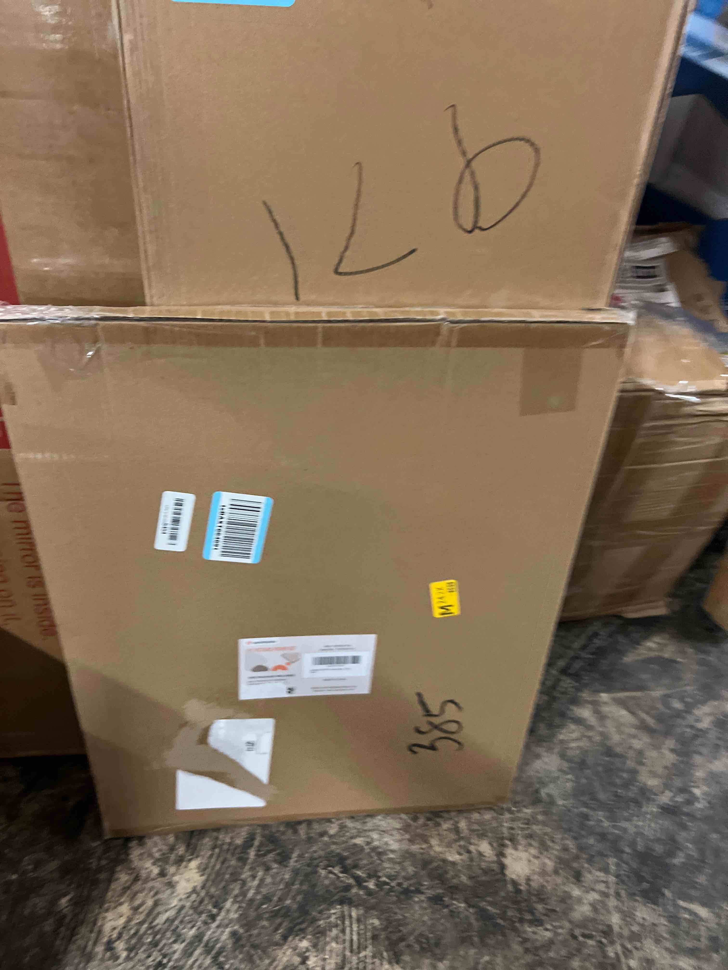 Condition photo showing New/Like New for upsimples 18x24 picture frame, display pictures 16x20 with mat or 18 x 24 without, wall hanging poster frames, black, 1 pack