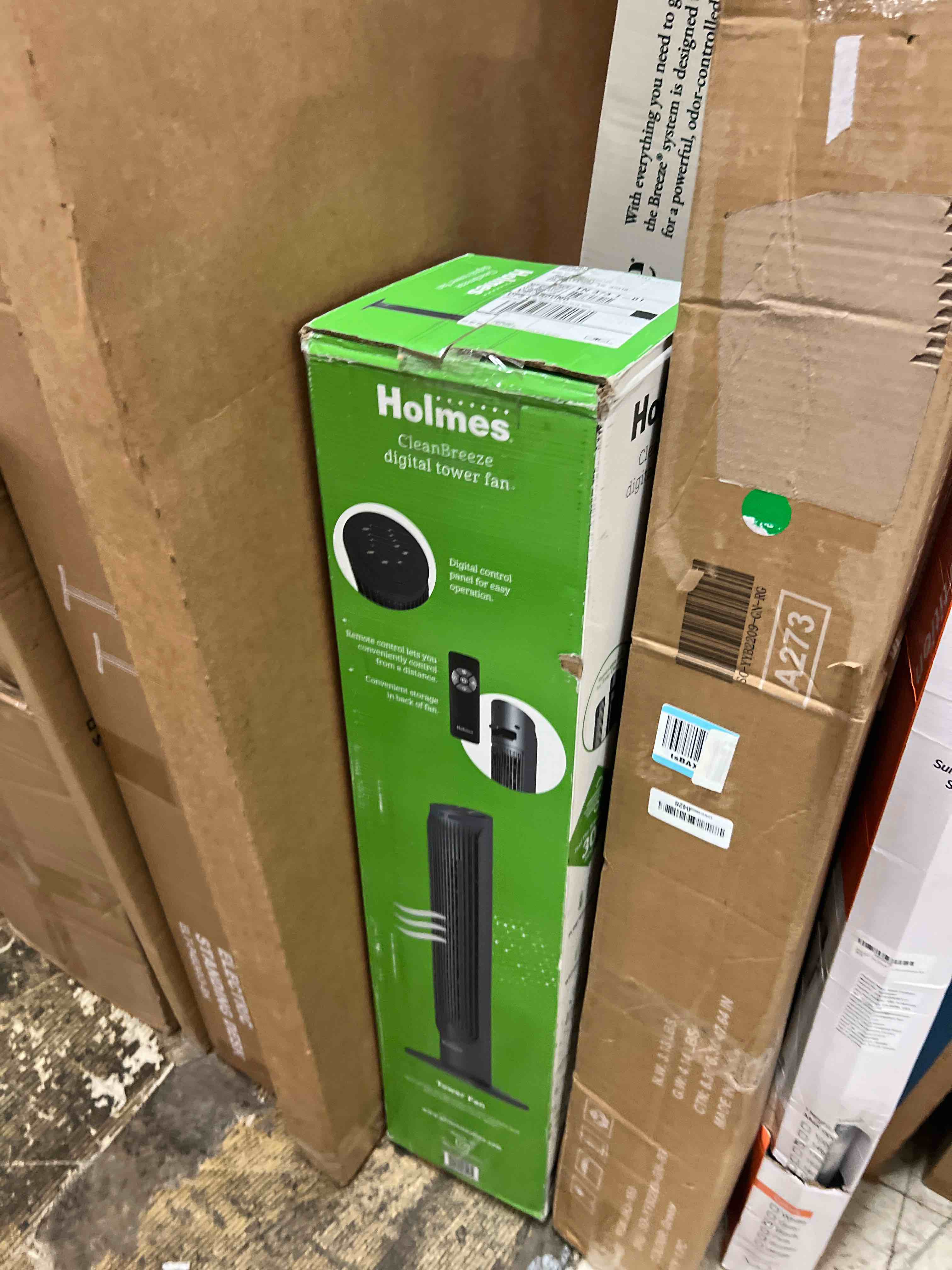 Condition photo showing New/Like New for holmes 36" slim tower fan 6-speed power breeze remote 75° osc.