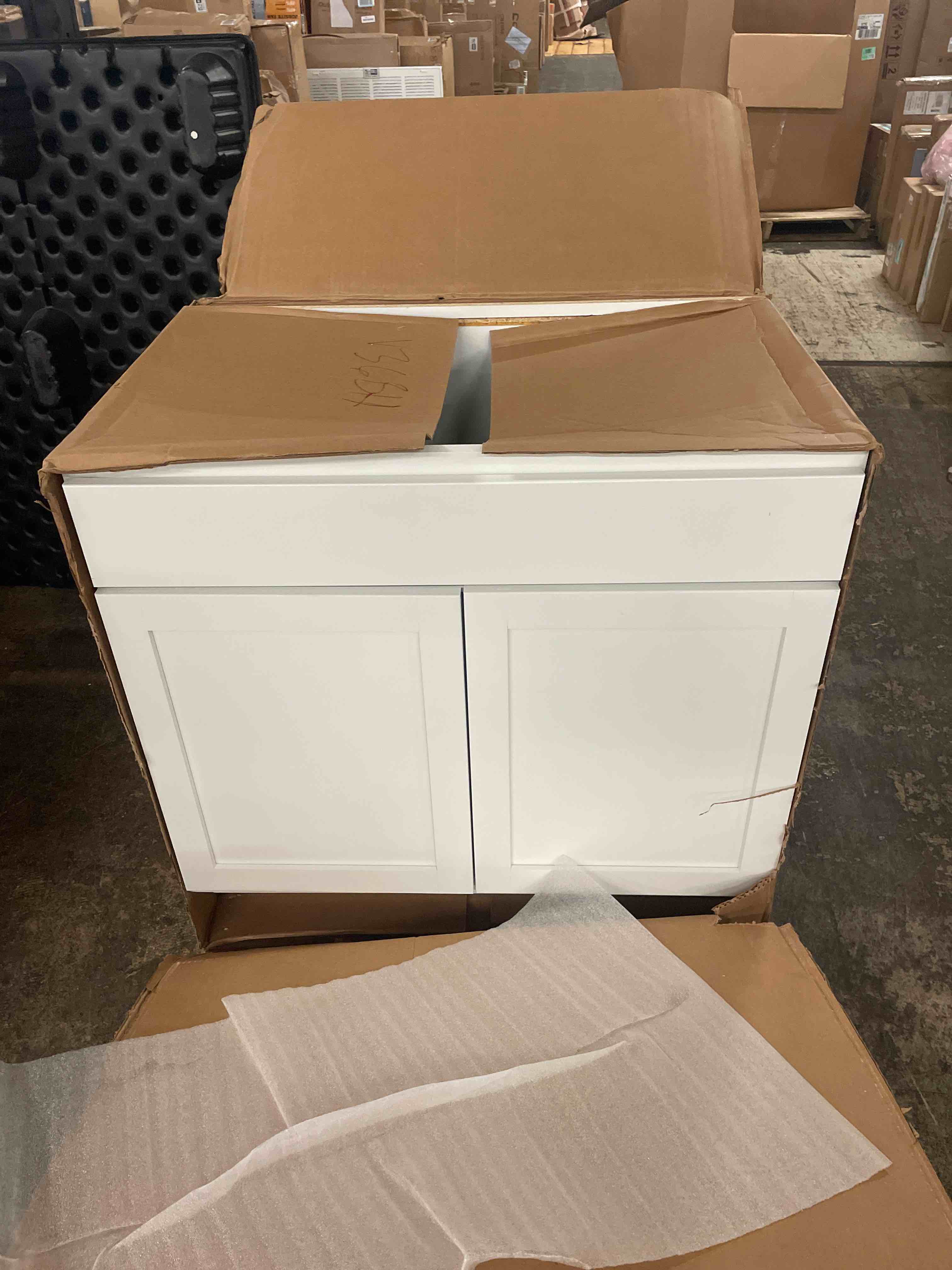 https://s3.amazonaws.com/lotting-images-prod/phillipi/BRN1822050_1754031952523.jpeg