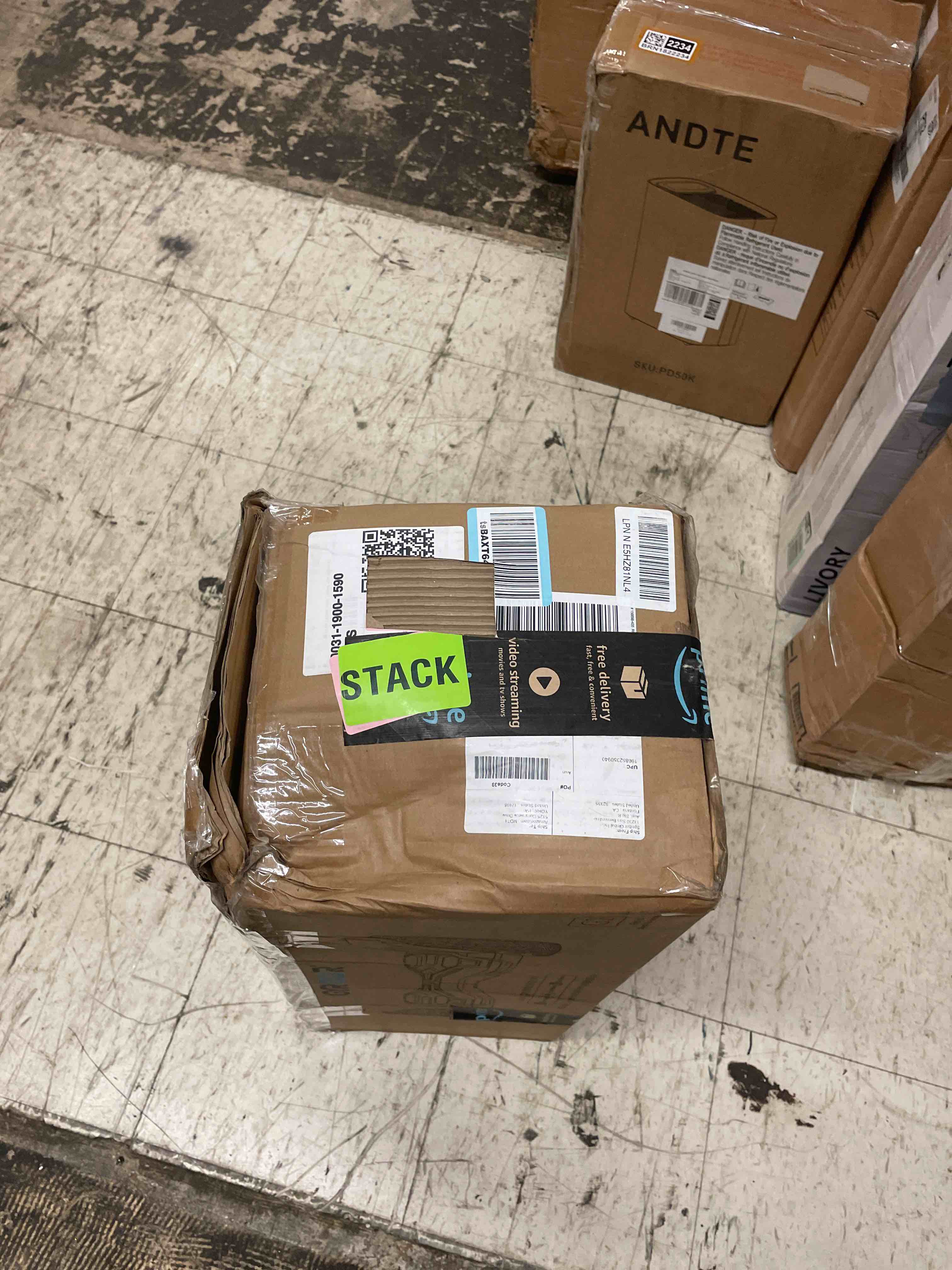 https://s3.amazonaws.com/lotting-images-prod/phillipi/BRN1822233_1754455028469.jpeg