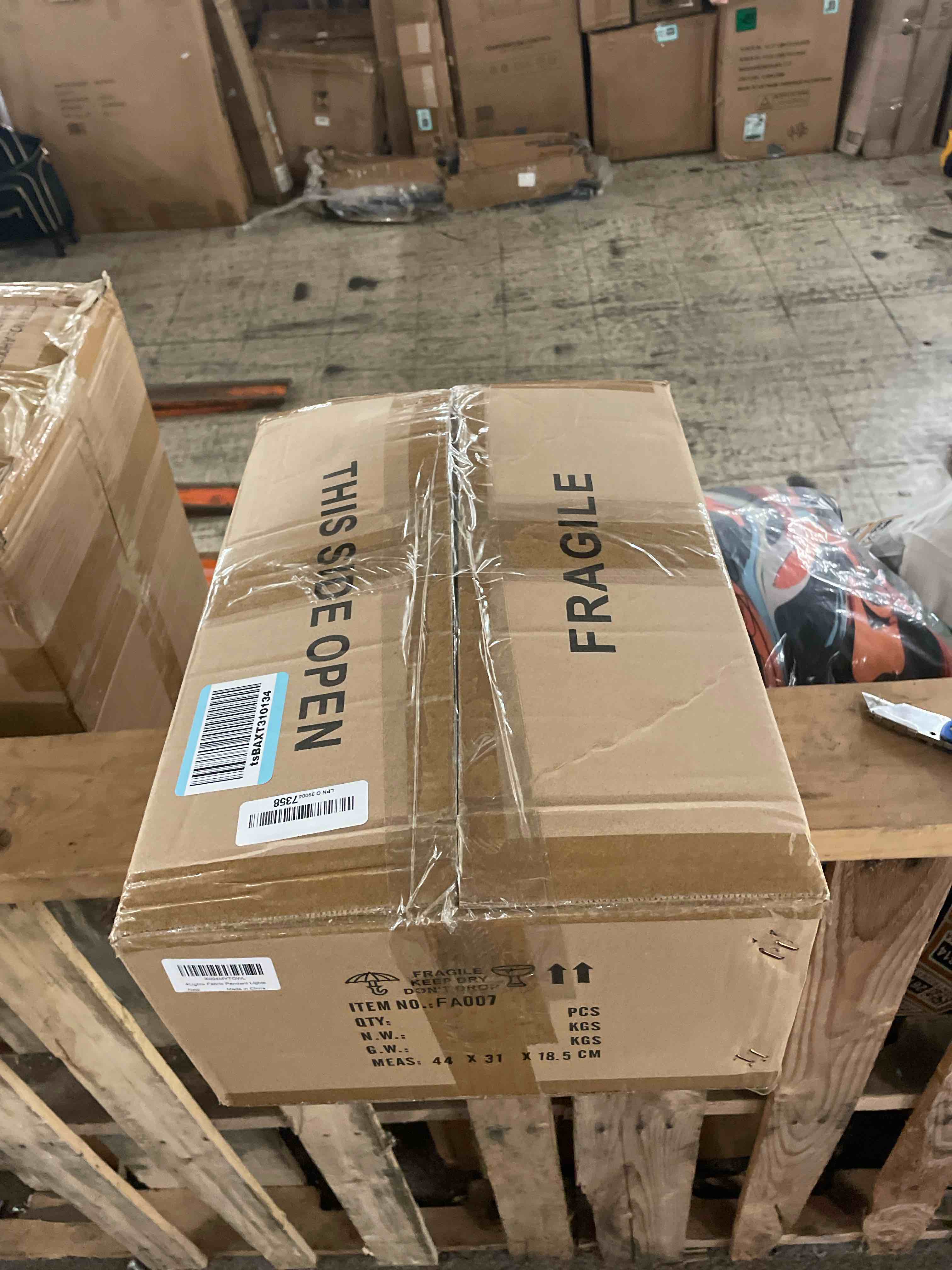 https://s3.amazonaws.com/lotting-images-prod/phillipi/BRN1822601_1755873329499.jpeg