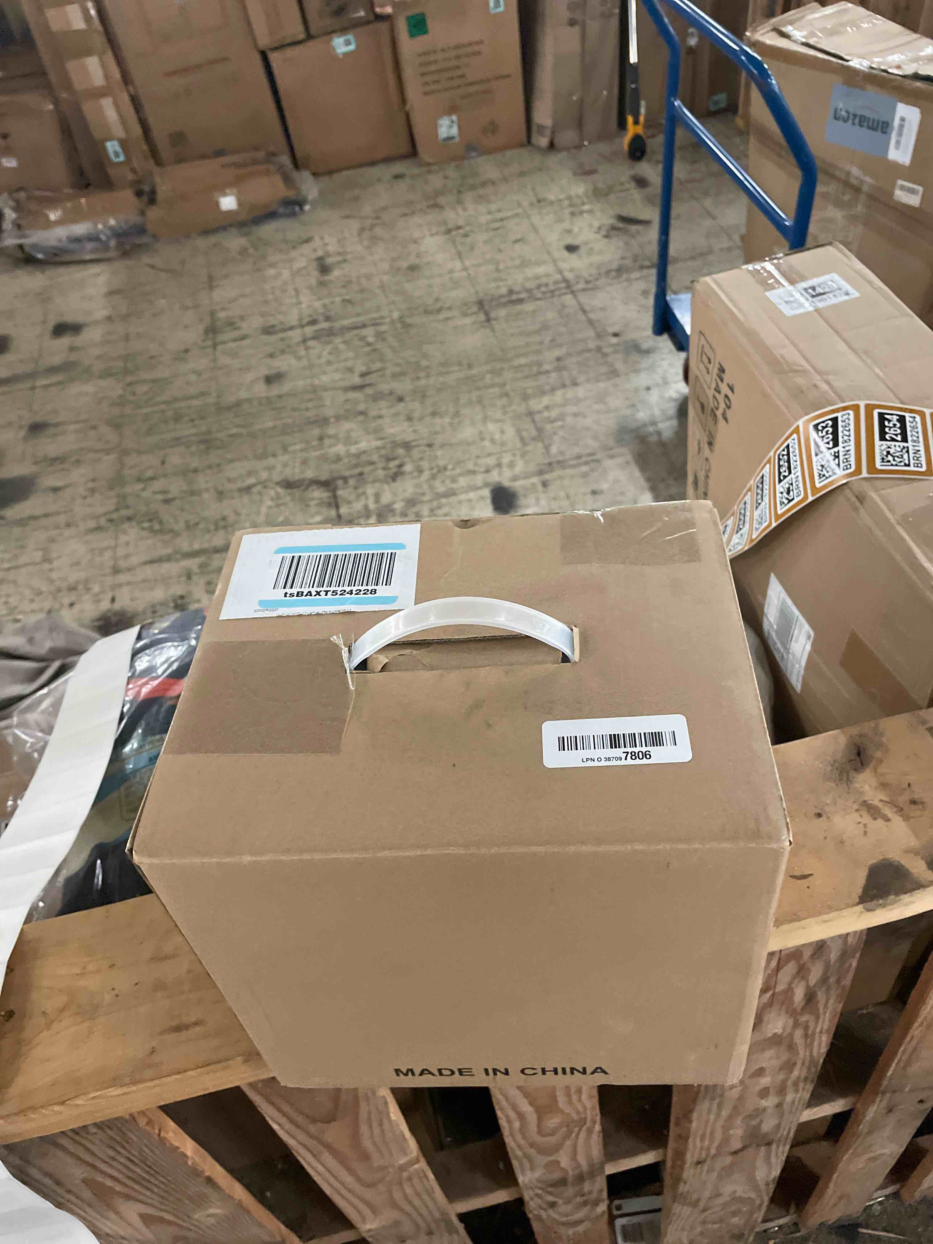 https://s3.amazonaws.com/lotting-images-prod/phillipi/BRN1822604_1755873833403.jpeg