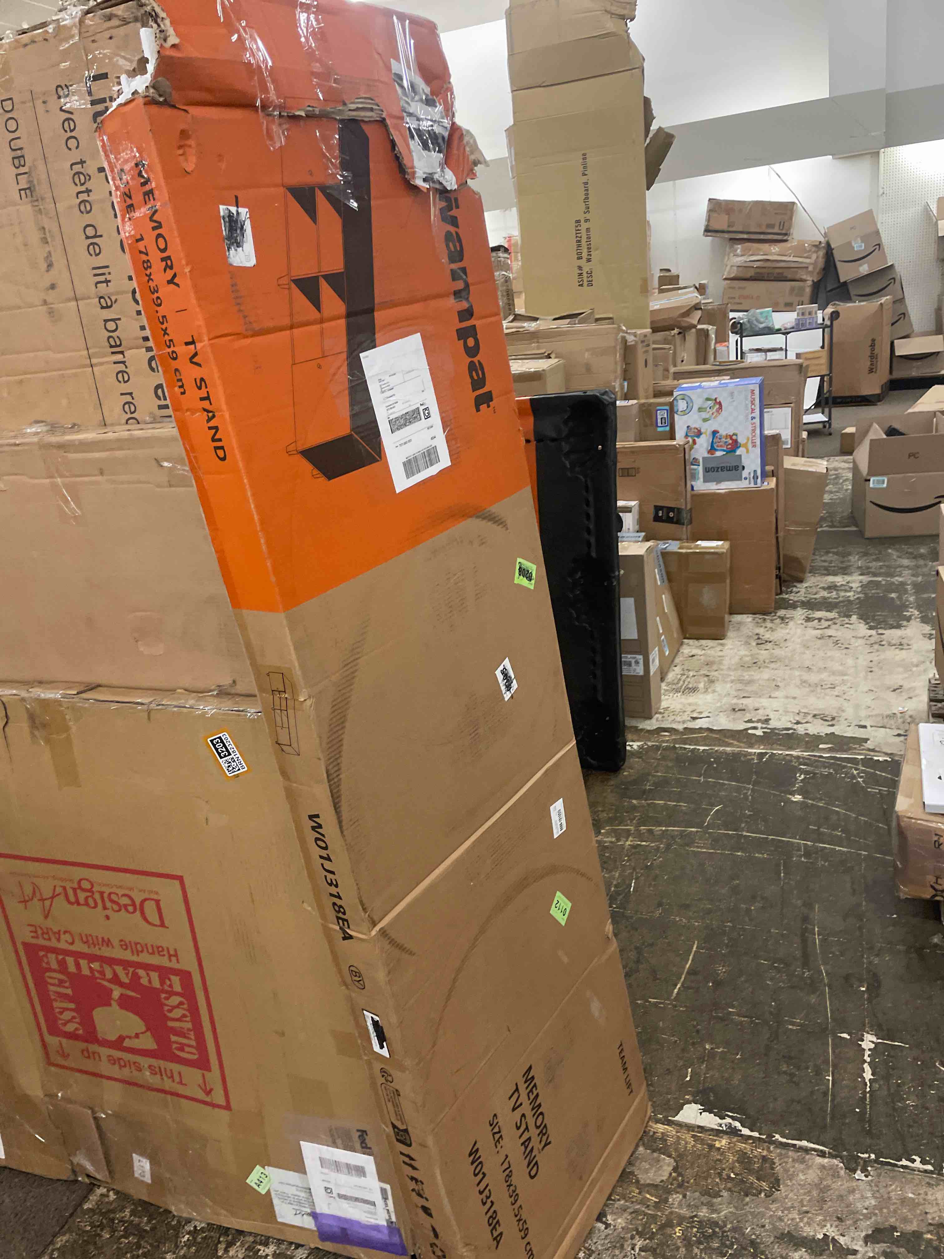 https://s3.amazonaws.com/lotting-images-prod/phillipi/BRN1823204_1757354031800.jpeg