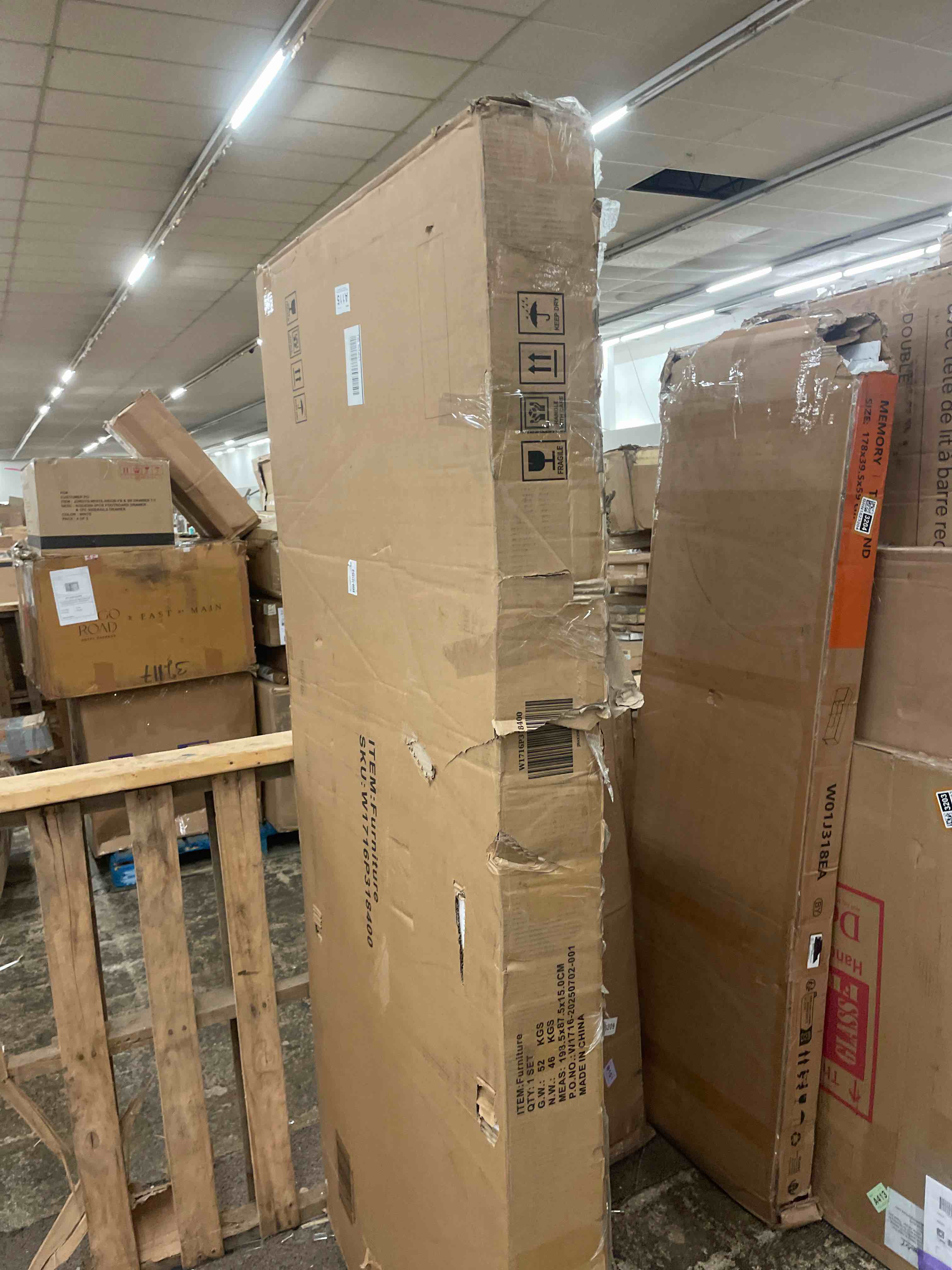 https://s3.amazonaws.com/lotting-images-prod/phillipi/BRN1823207_1757354477438.jpeg
