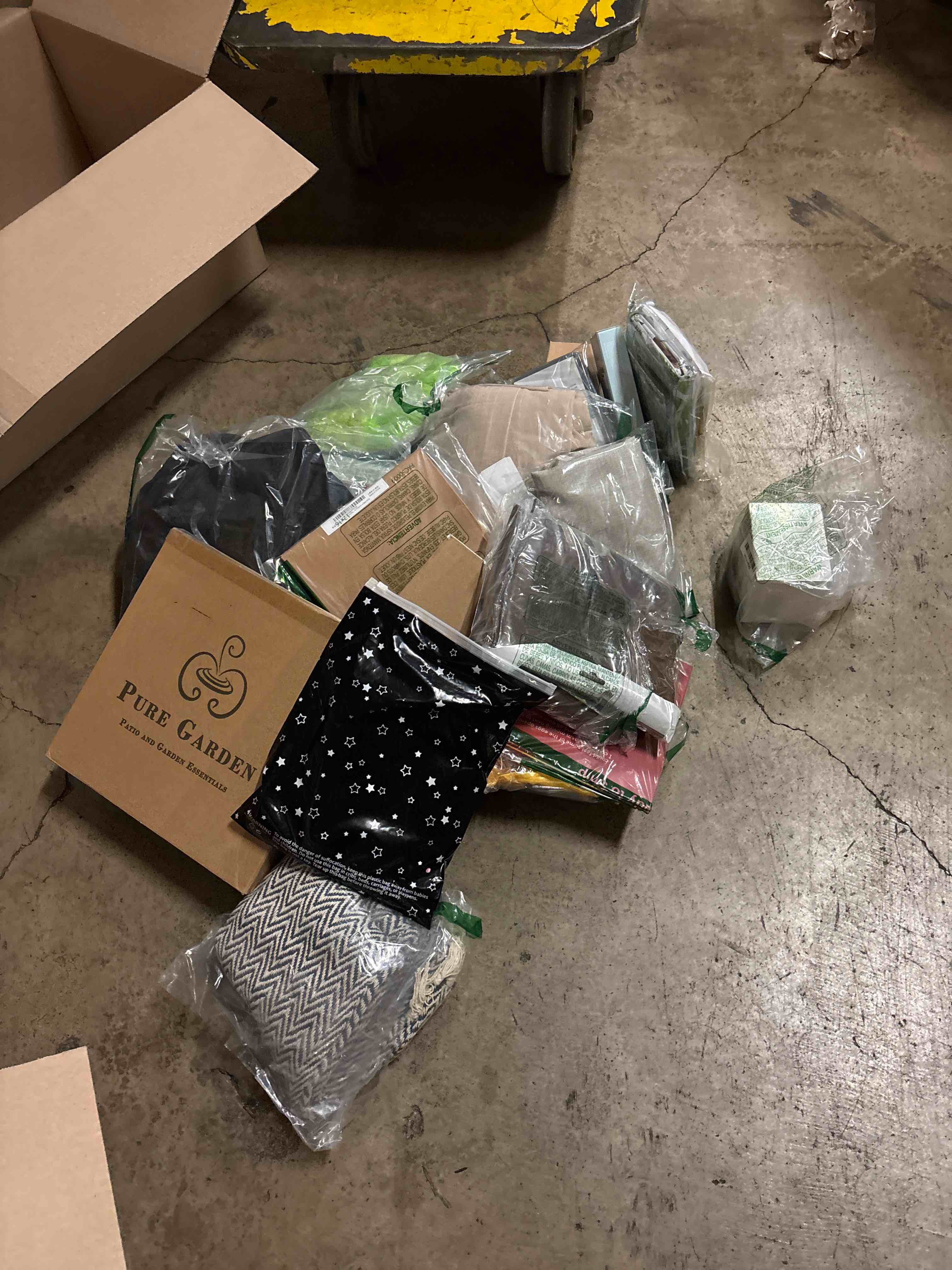 https://s3.amazonaws.com/lotting-images-prod/phillipi/BRN1823378_1757842441705.jpeg