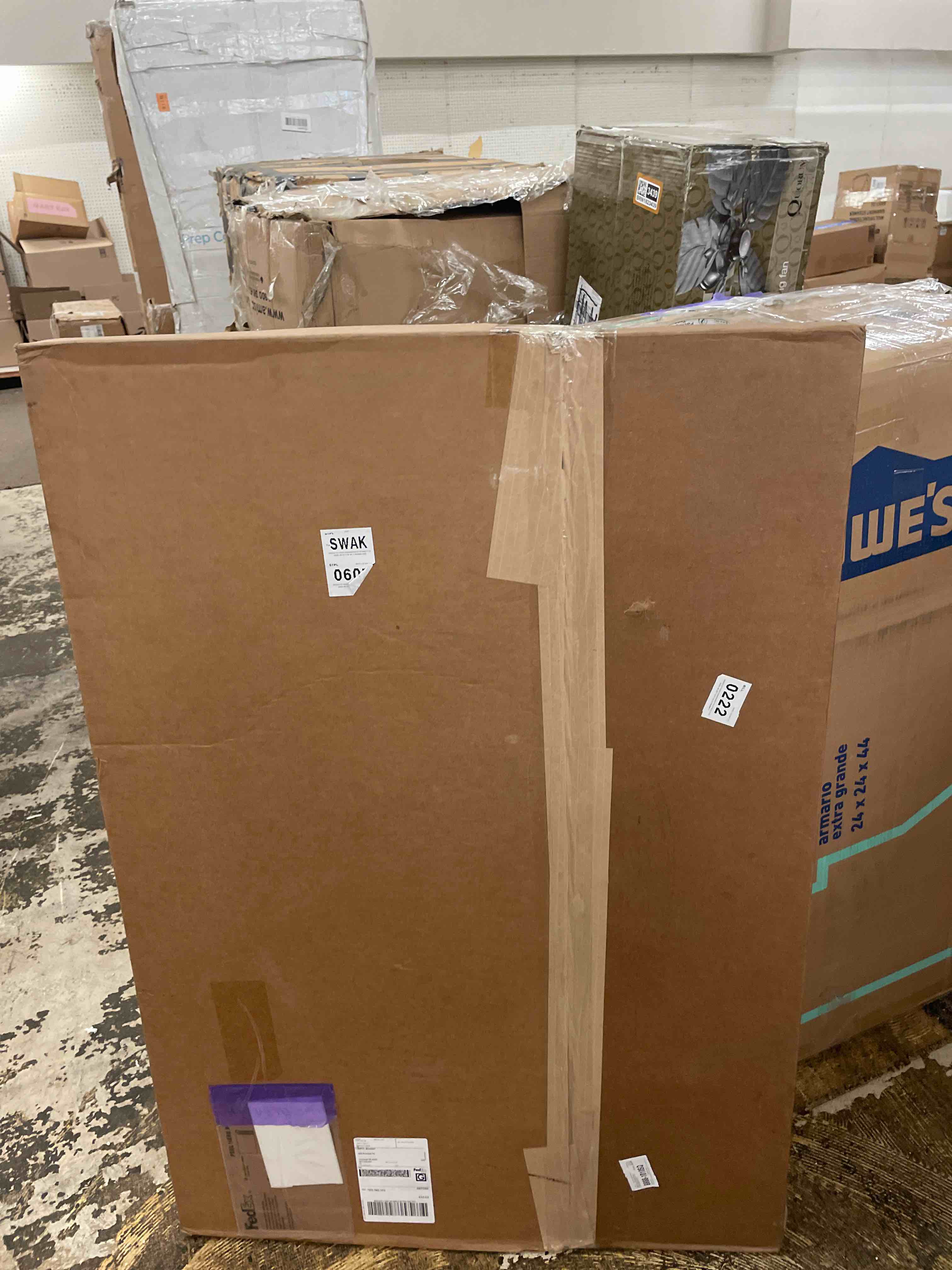 https://s3.amazonaws.com/lotting-images-prod/phillipi/BRN1823437_1757602861603.jpeg