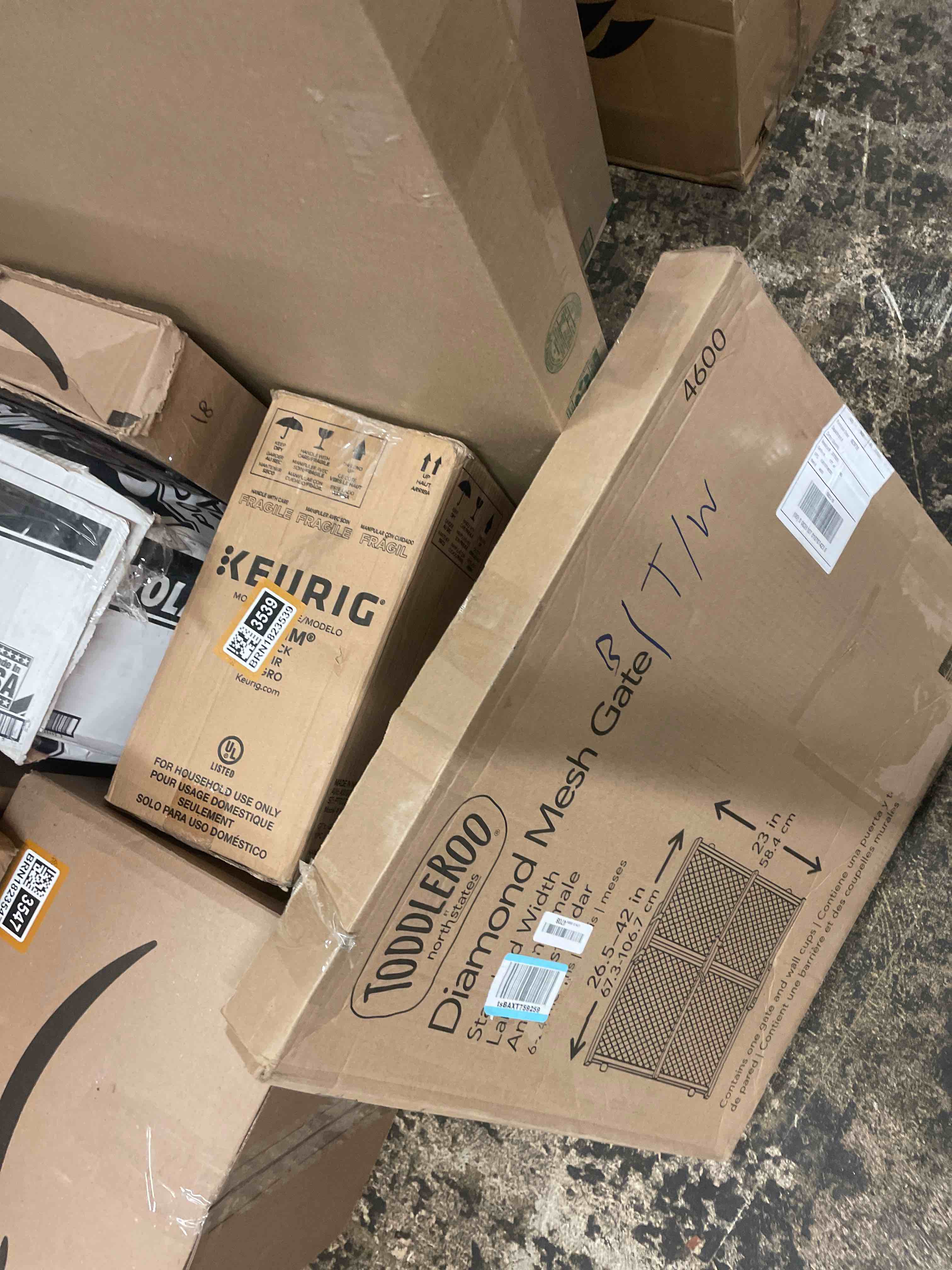 https://s3.amazonaws.com/lotting-images-prod/phillipi/BRN1823528_1758244396398.jpeg