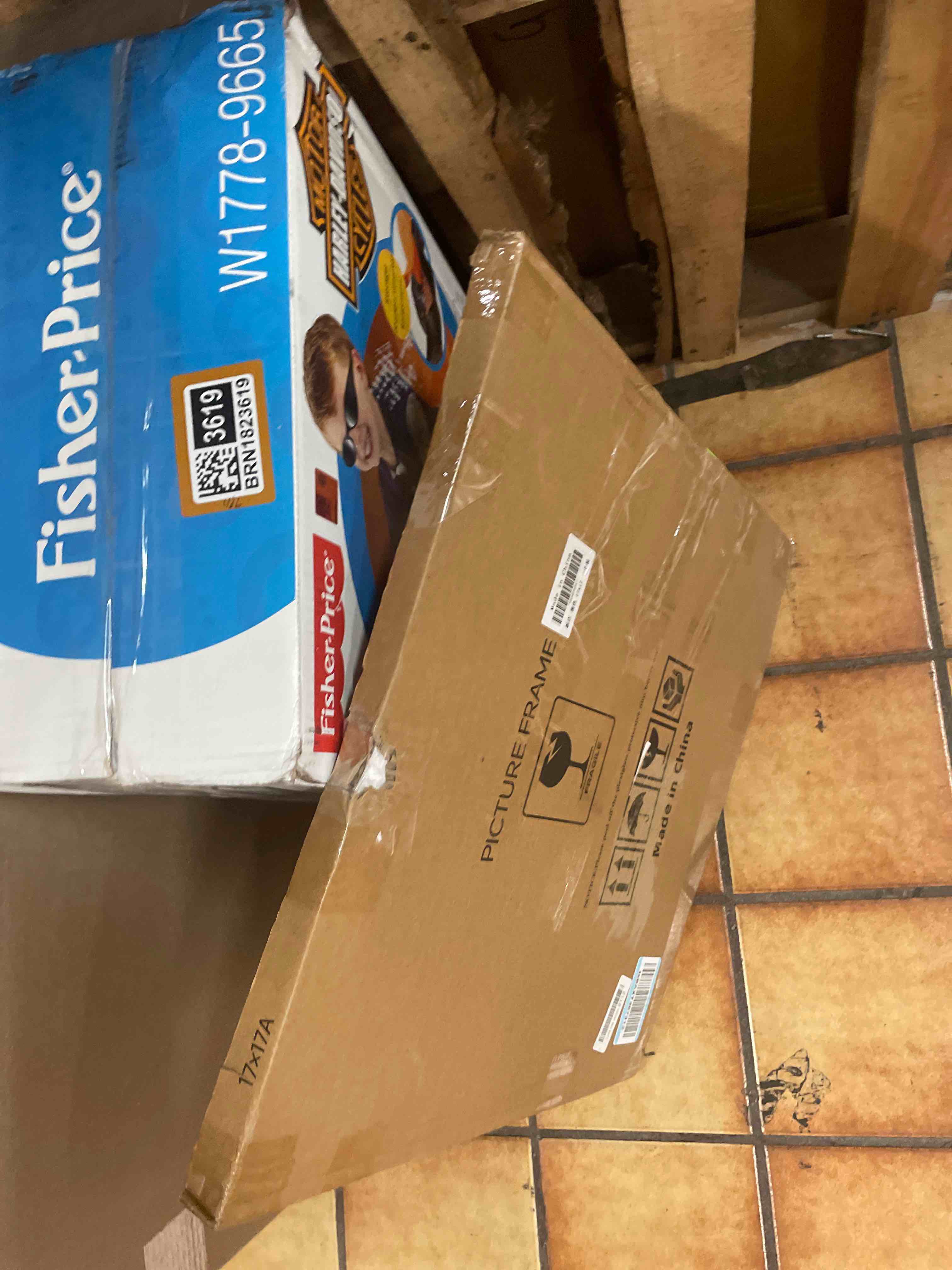 https://s3.amazonaws.com/lotting-images-prod/phillipi/BRN1823617_1758232158390.jpeg