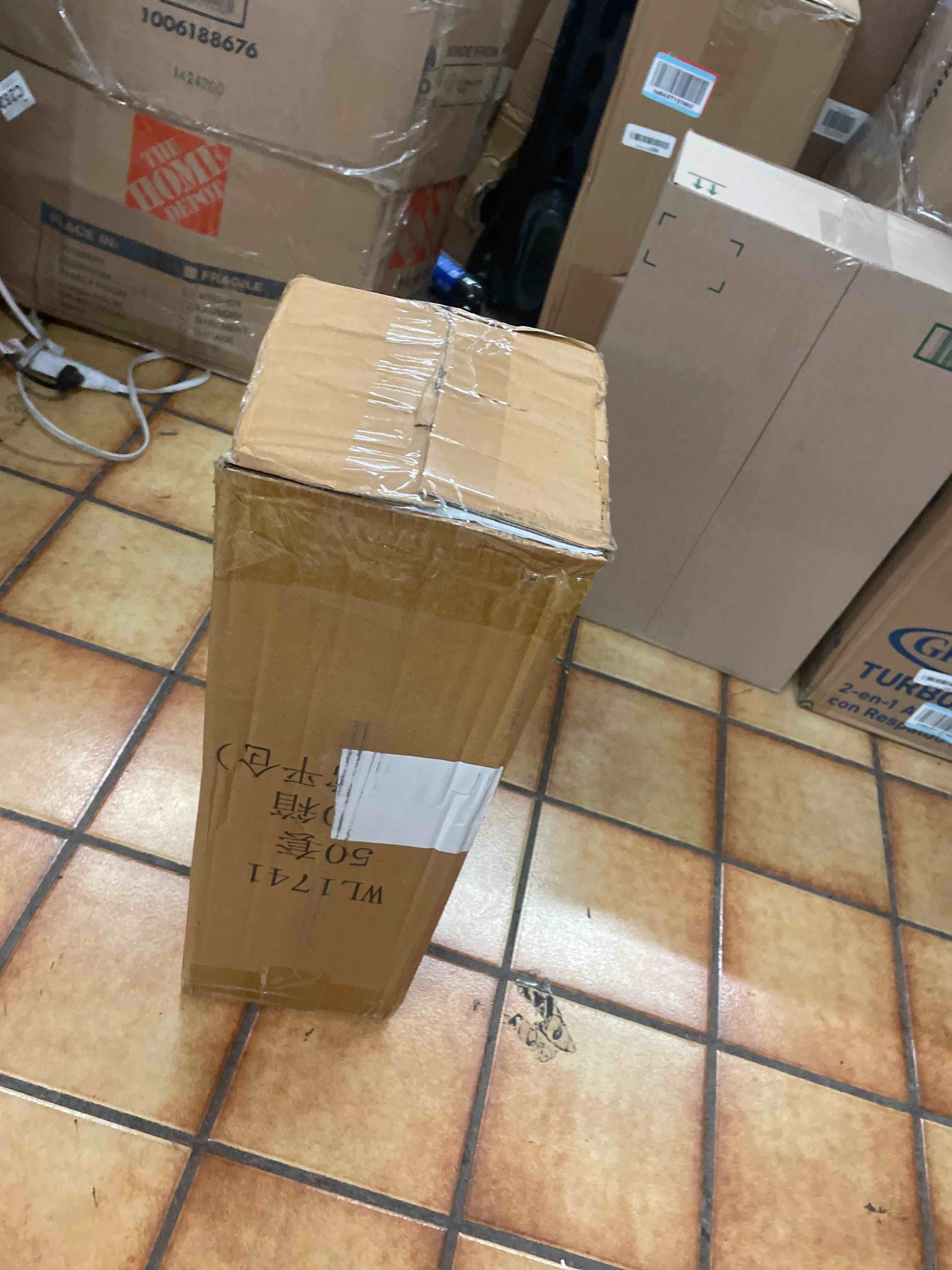 https://s3.amazonaws.com/lotting-images-prod/phillipi/BRN1823621_1758231901189.jpeg