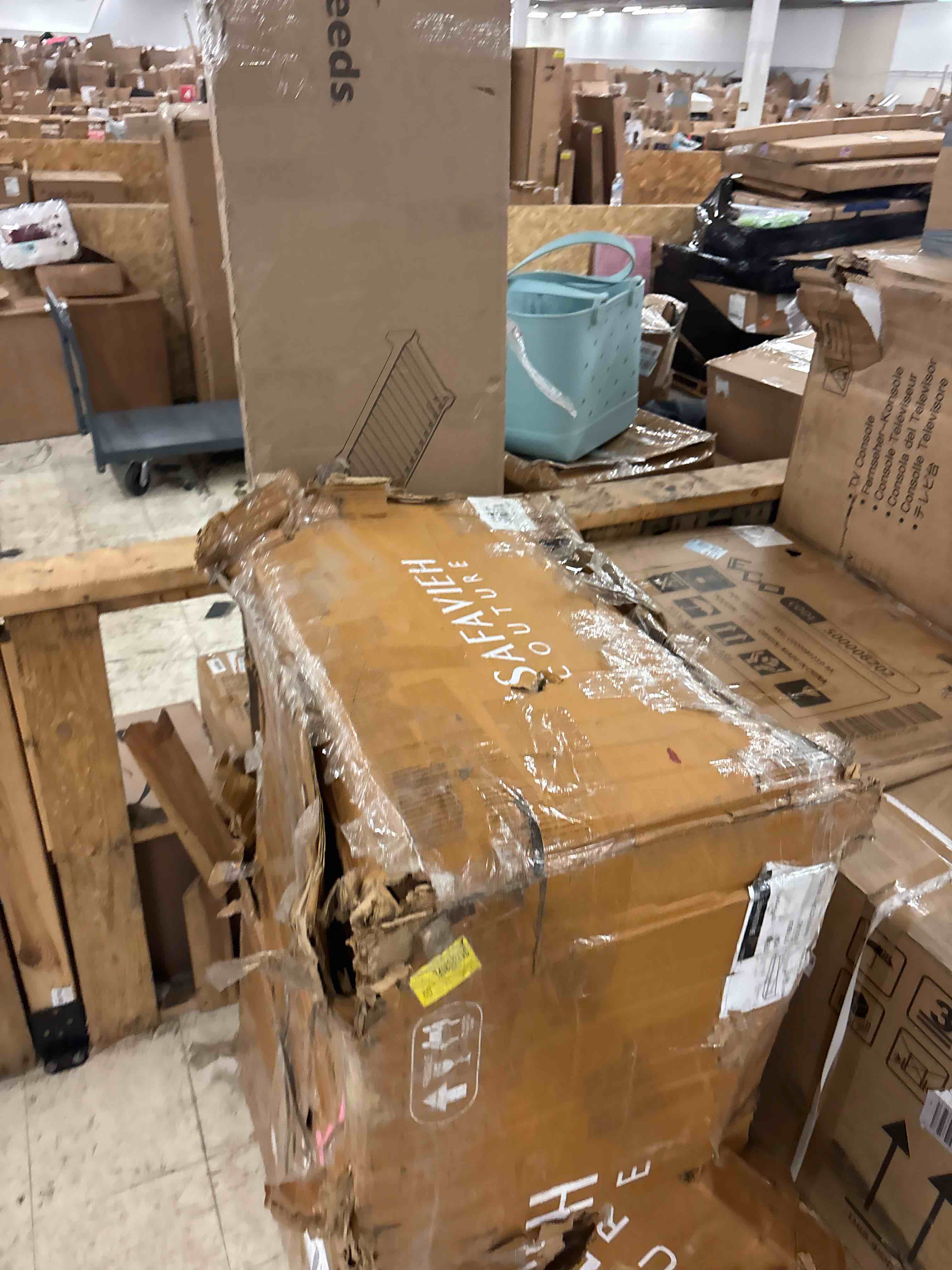 https://s3.amazonaws.com/lotting-images-prod/phillipi/BRN1823784_1758729591227.jpeg