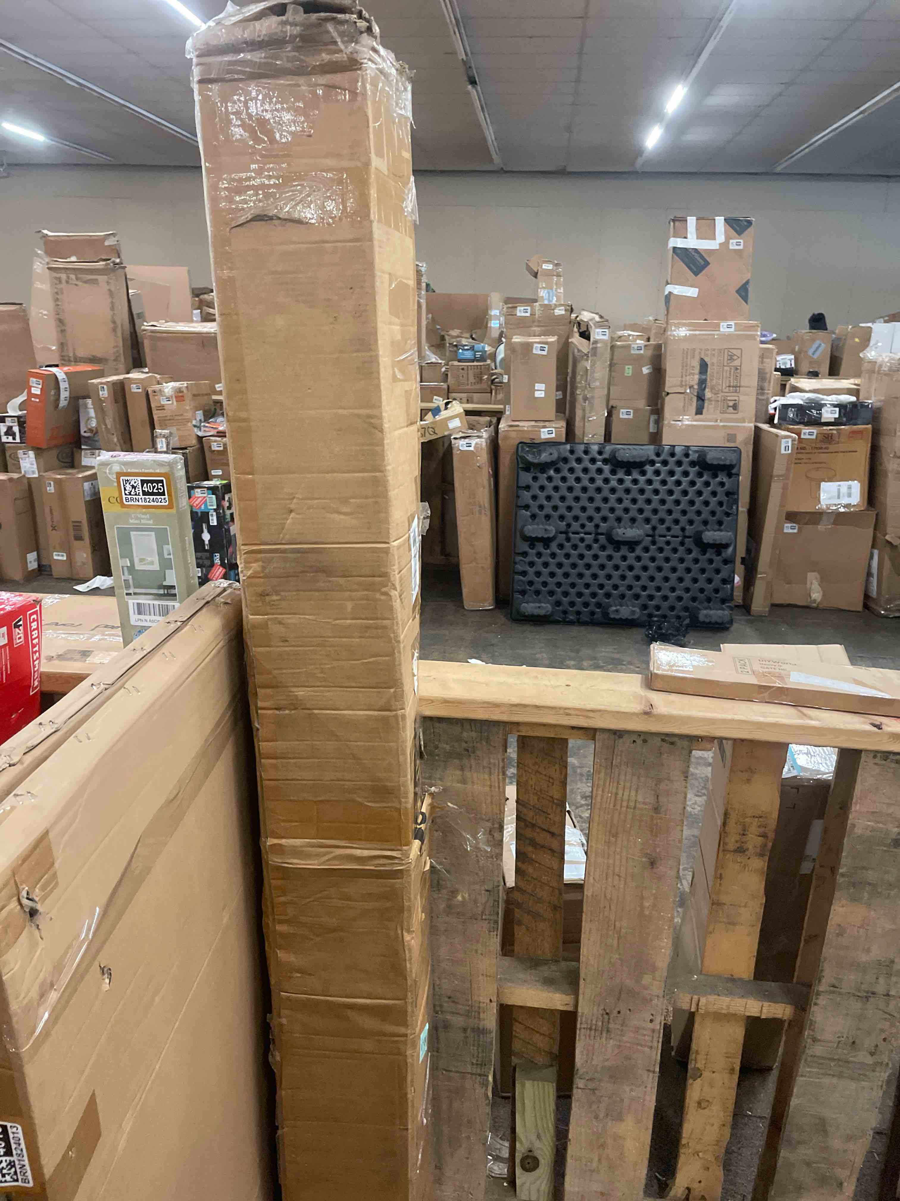 https://s3.amazonaws.com/lotting-images-prod/phillipi/BRN1824010_1760043426449.jpeg