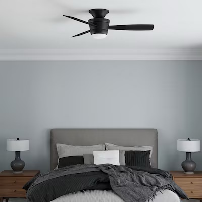 harbor breeze mazon 44-in integrated led flush mount matte black with black/driftwood blades ceiling fan with light - remote included ( 3 -blade )