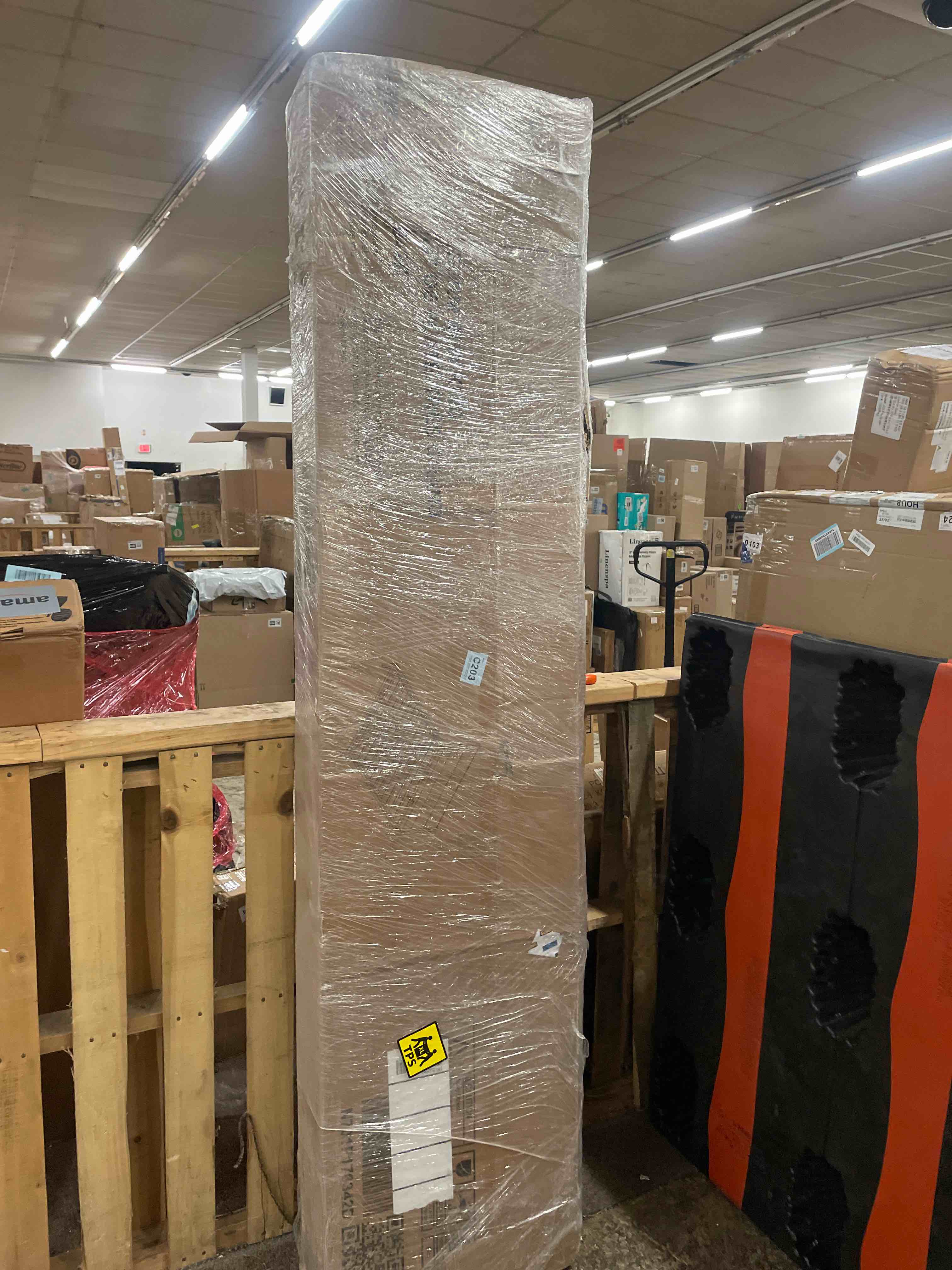 https://s3.amazonaws.com/lotting-images-prod/phillipi/BRN1824083_1760586359215.jpeg