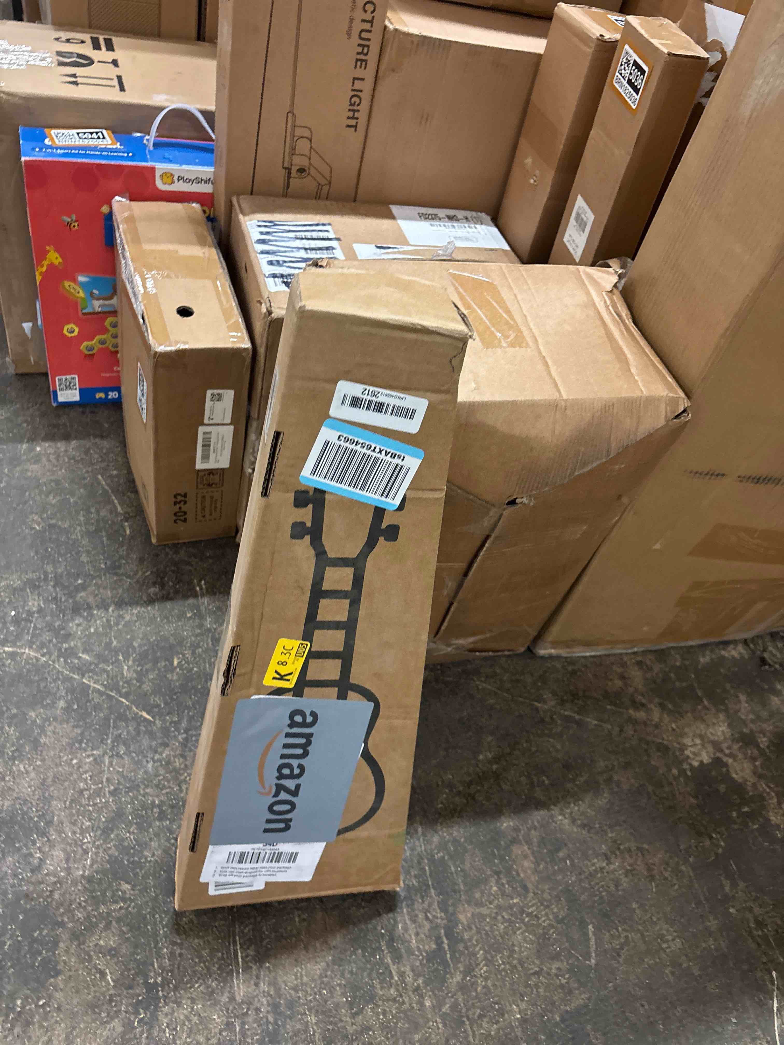 Condition photo showing New/Like New for Raimy Kids Guitar Ukulele - 21in Ukulele Guitar Toys for Kids Ages 3 4 5 6 7+ Year Old Boys Girls Simulated Sound Quality Music Instruments Learning Education (Mahogany)