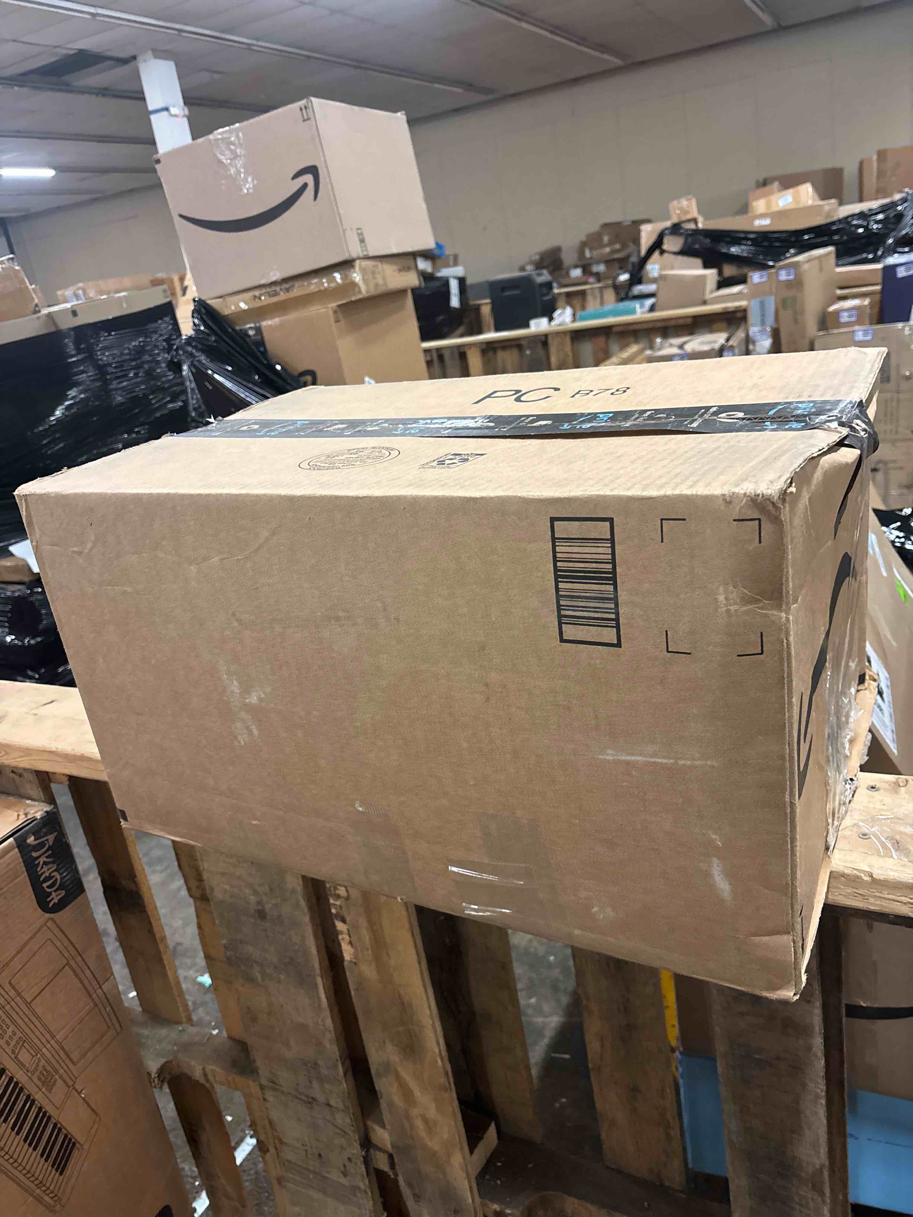 Condition photo showing New/Like New for FitRight OptiFit Ultra Adult Diapers, Disposable Incontinence Briefs, Leak-Proof Diaper, Absorbent Briefs For Men and Women, Maximum Protection, 2XL, 60 - 70 in, 80 Pack