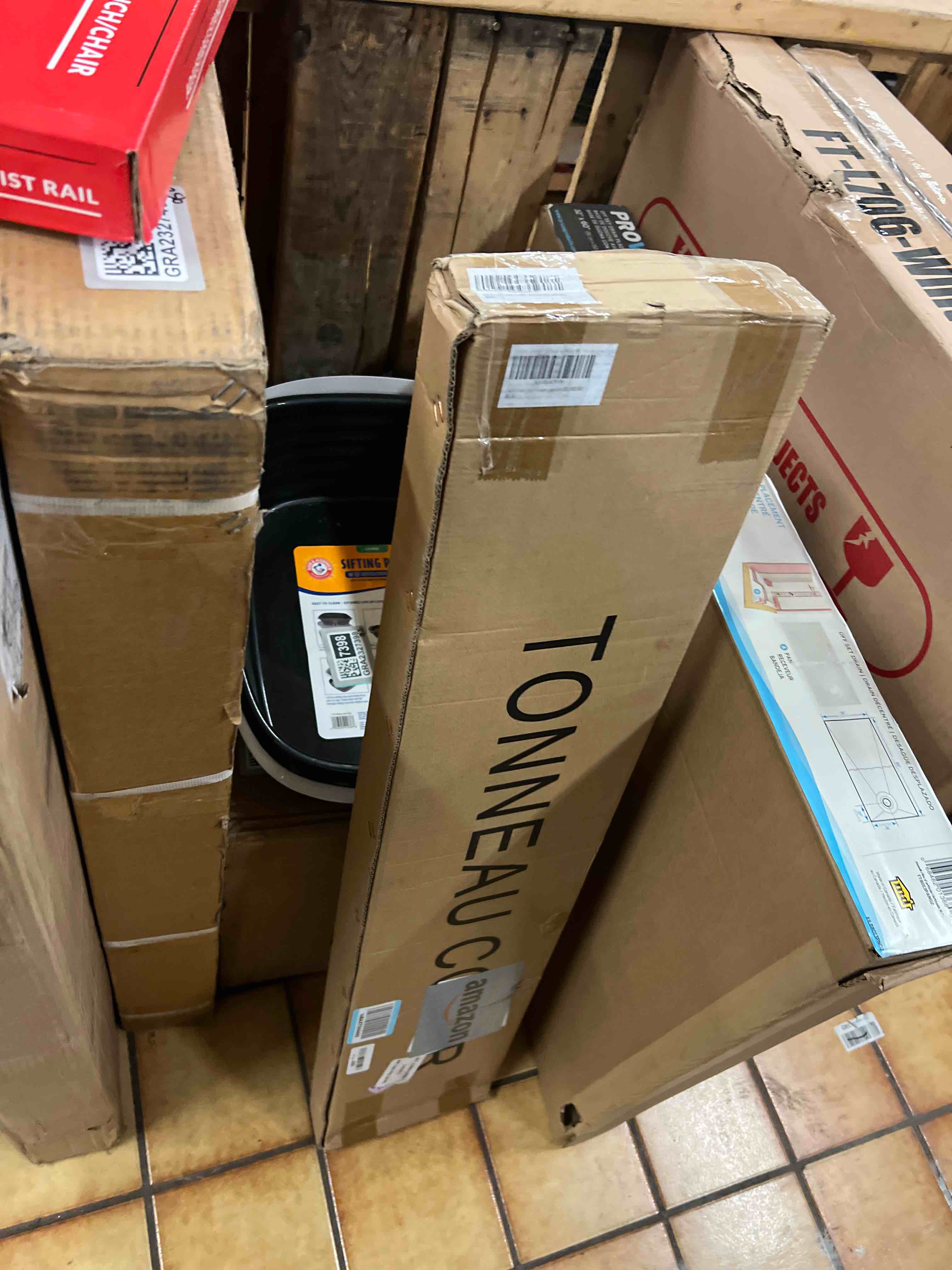 Condition photo showing New/Like New for Cargo Cover Compatible with Buick Envision 2021-2023 Retractable Rear Trunk Cover Trunk Security Cover Shielding Shade Accessories for Buick Envision Cargo Cover 2021 2022 2023