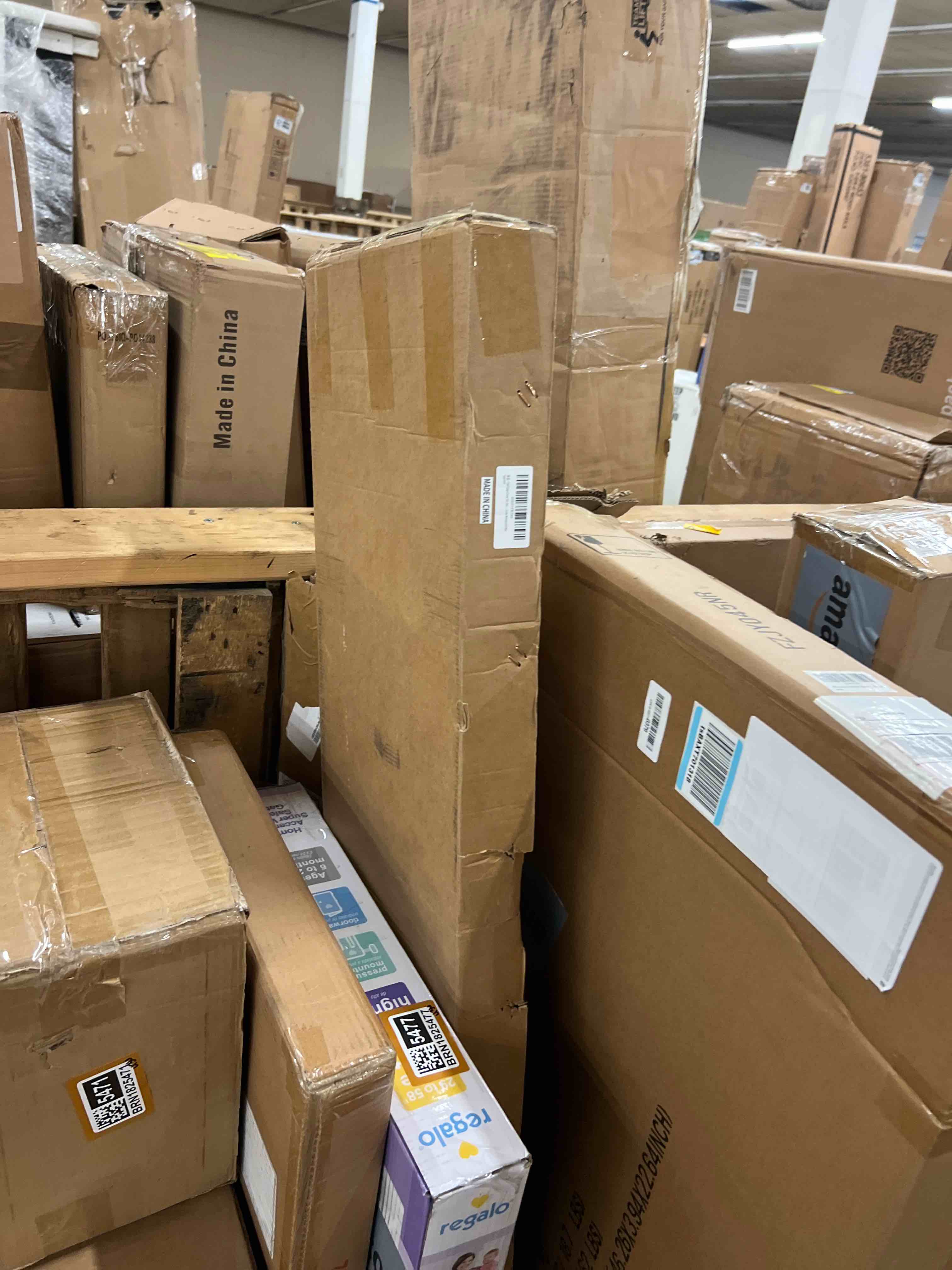 Condition photo showing New/Like New for Sze Cargo Cover for 2018-2023 Crosstrek Accessories Retractable Trunk Cover Black Rear Trunk Security Cover Shielding Shade Waterproof-New Upgrade