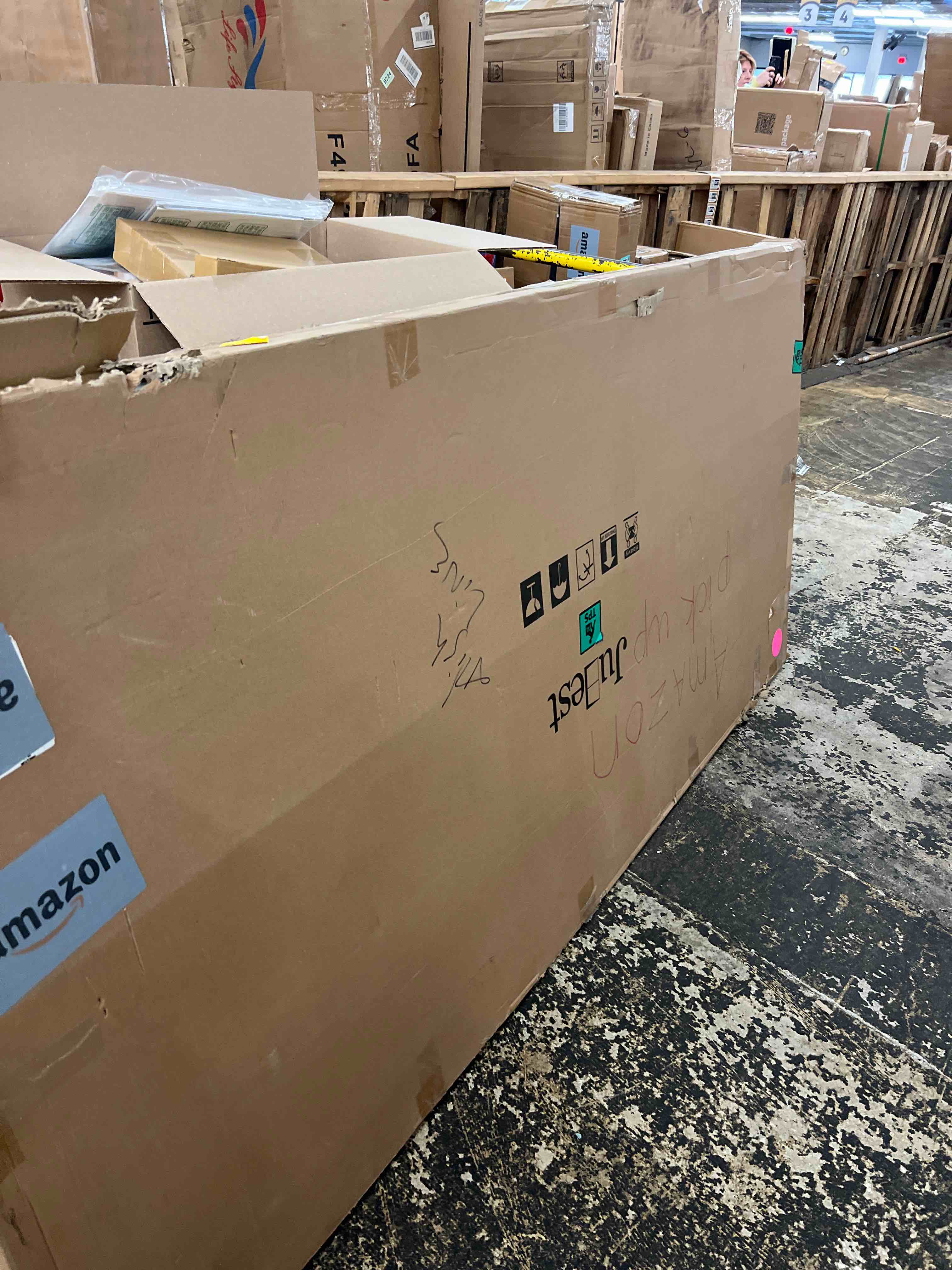 Condition photo showing New/Like New for JUBEST 36"x86" Concealed Sliding Barn Door with Soft Close Hardware Kit, White Hidden Door for Opening 28"-32"x84", Waterproof and Modern, Smooth Sliding, for Interior Using, Widely Used