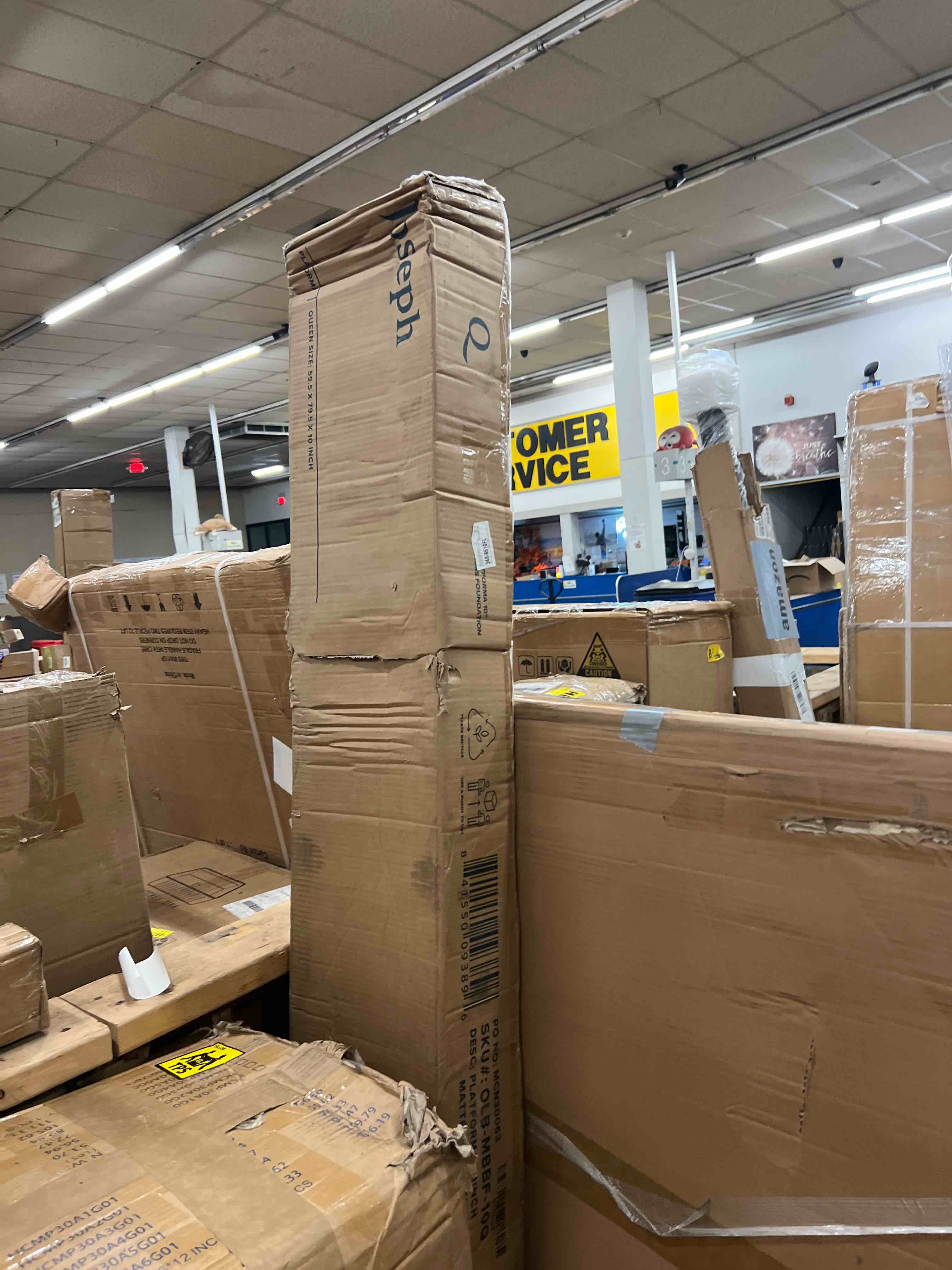 Condition photo showing New/Like New for Zinus Joseph 10 Inch Metal Platforma Bed Frame/Mattress Foundation/Wood Slat Support/No Box Spring Needed/Sturdy Steel Structure, Queen, Black Queen 10 Inch Original Box