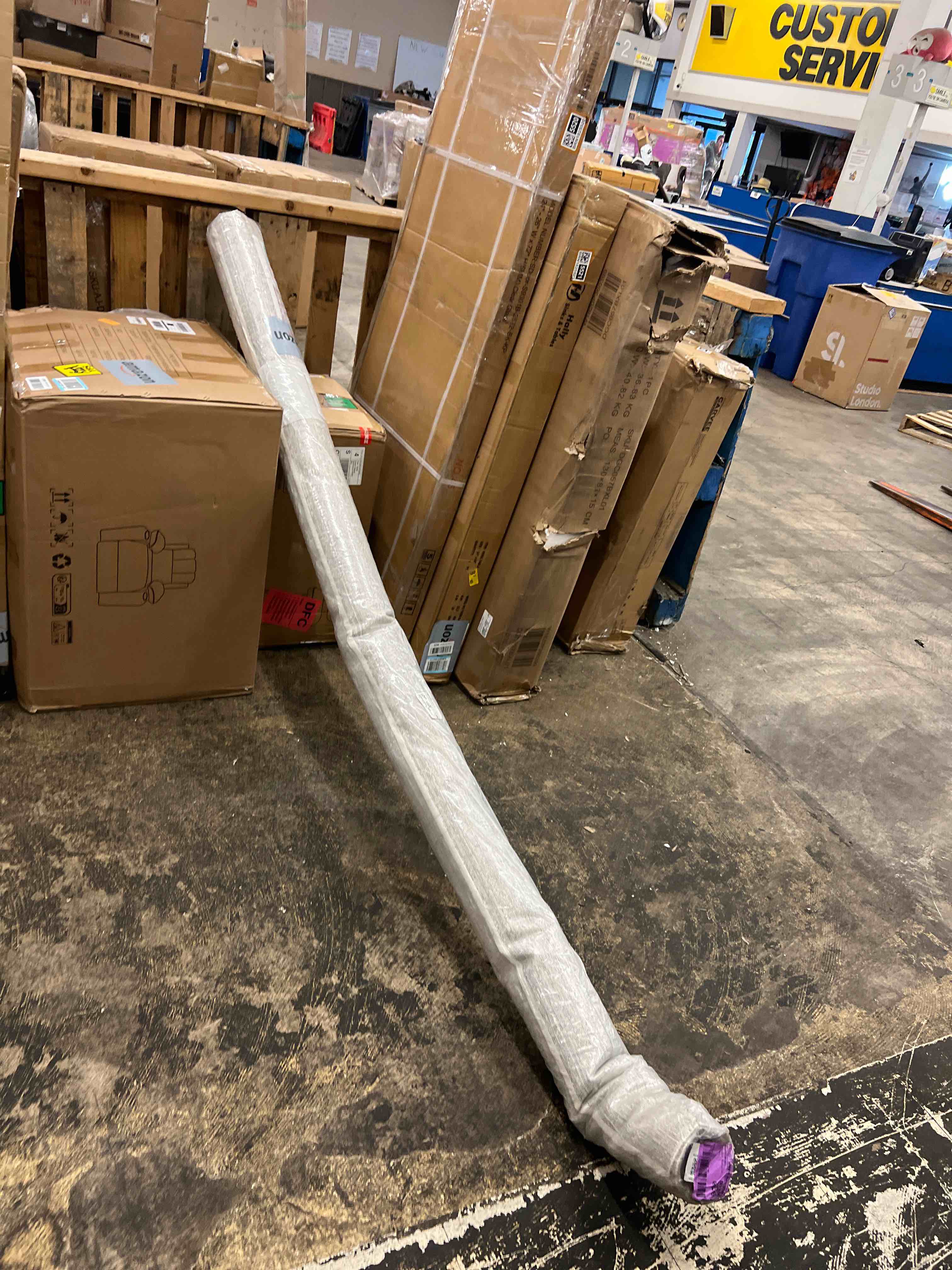 Condition photo showing New/Like New for Livabliss x Becki Owens Margaret Washable Outdoor Area Rug, 7'10" x 10', Vintage Brown