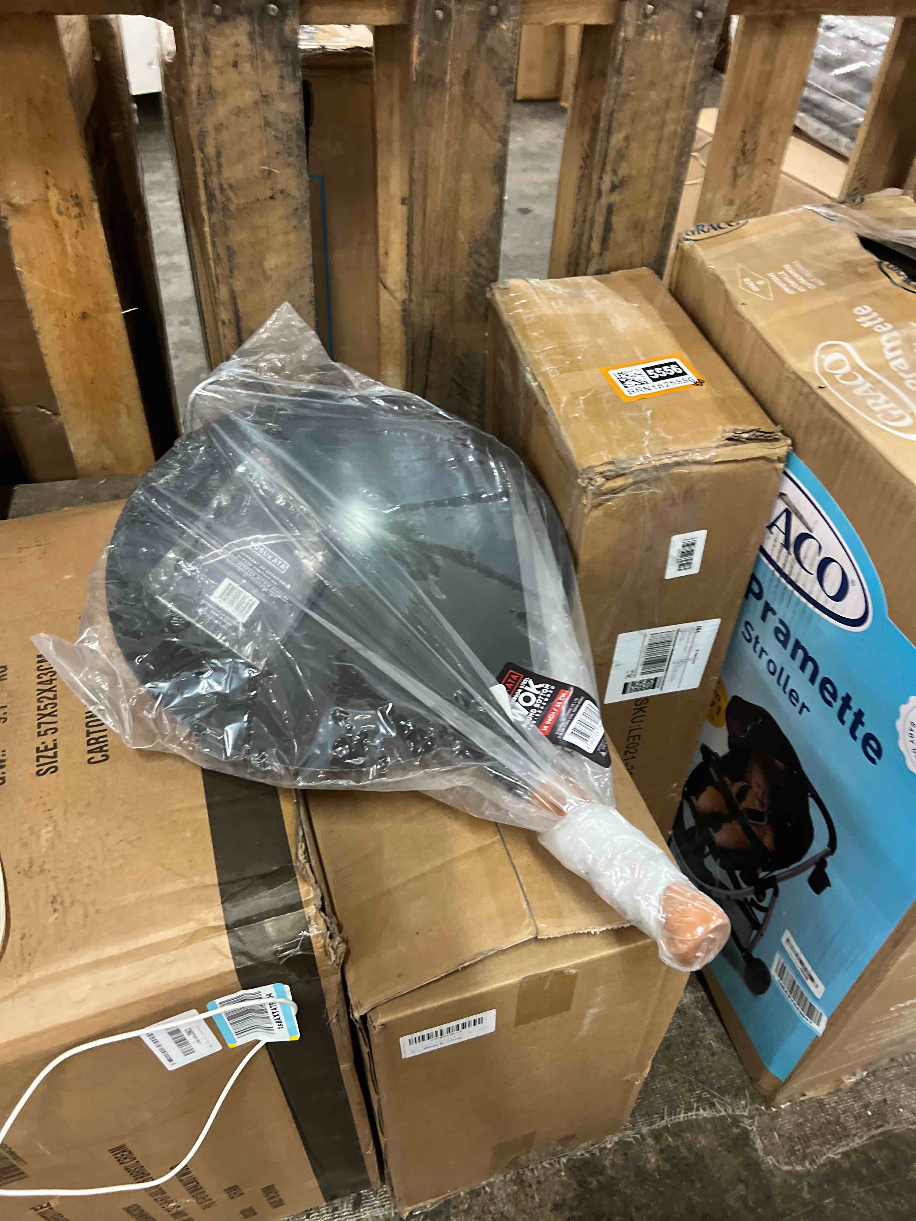 Condition photo showing New/Like New for YOSUKATA 14" Carbon Steel Wok with Round Bottom - Pre-Seasoned Pow Wok for Stir Fry - Traditional Chinese Japanese Black Steel Pan - Outdoor Cookware for Gas Stovetops, Open Fire, BBQ, Camping