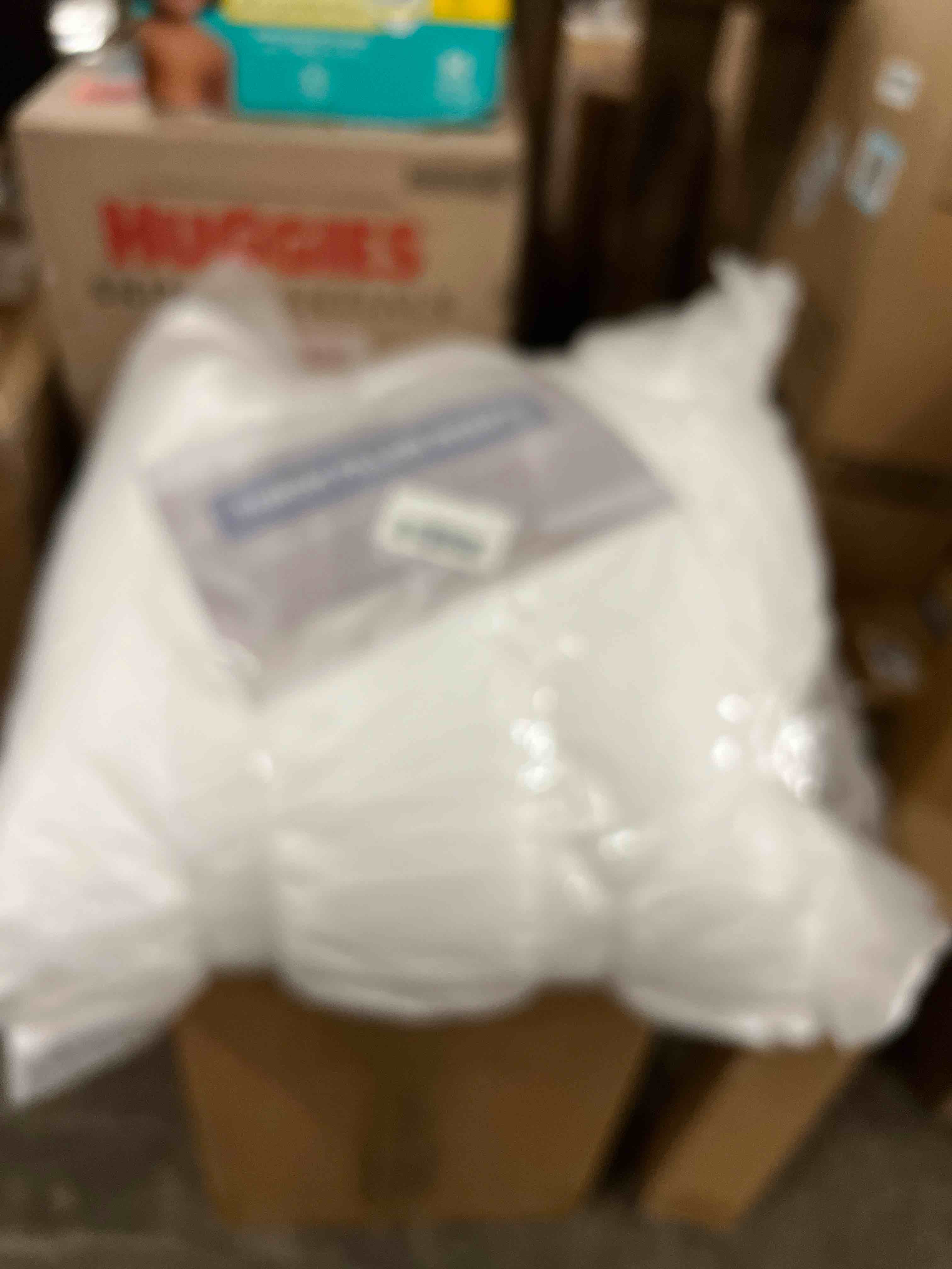 Condition photo showing New/Like New for Leeden 22 x 22 Pillow Inserts (Set of 2) - Throw Pillow Inserts with 100% Cotton Cover - 22 Inch Square Decorative Pillows for Sofa, Couch, Bed and Home Decor 22 Inch x 22 Inch