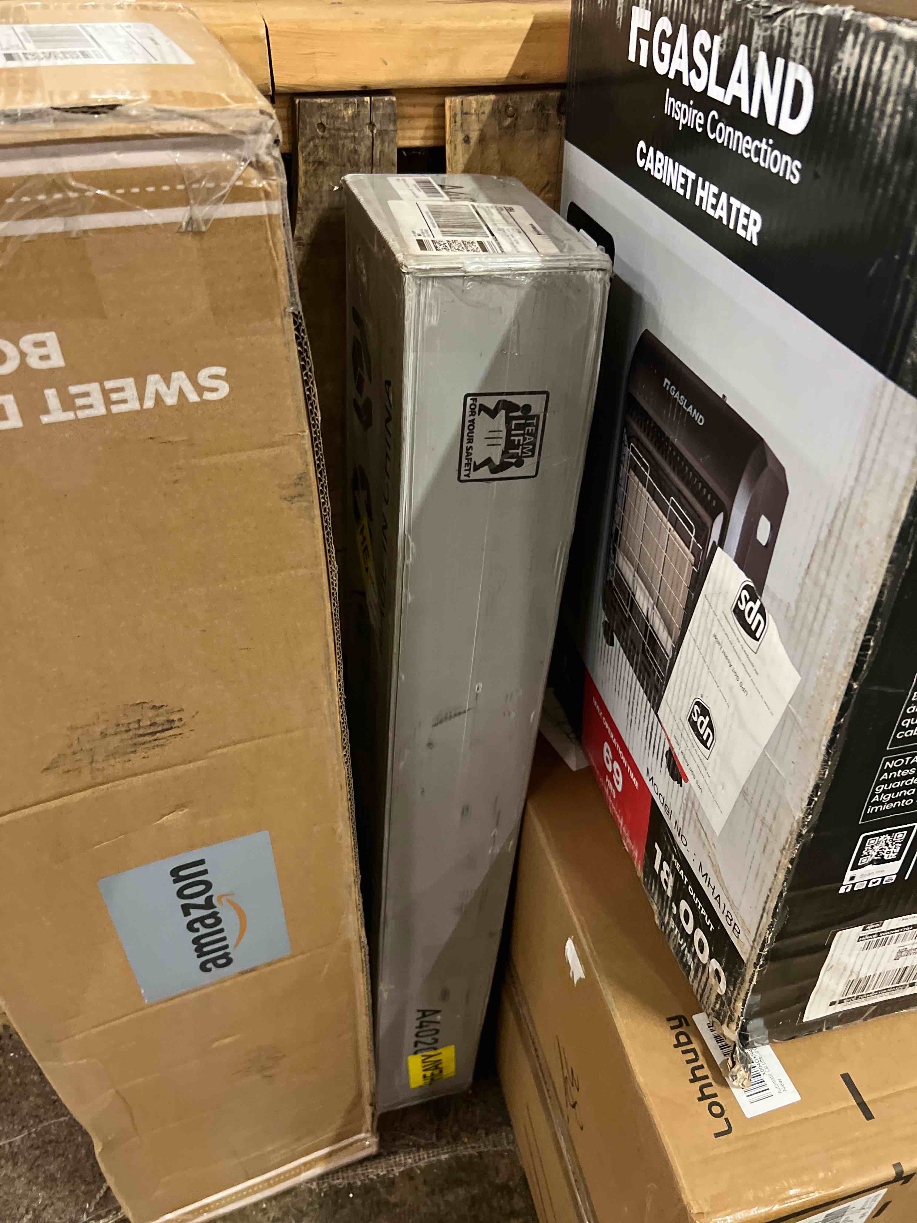 Condition photo showing New/Like New for Metal Platform Bed Frame 14 Inch Tall,No Box Spring Needed,Full Size Bed with Heavy Duty Strong Support Slats,Easy to Assemble,Black Full 14 Inch