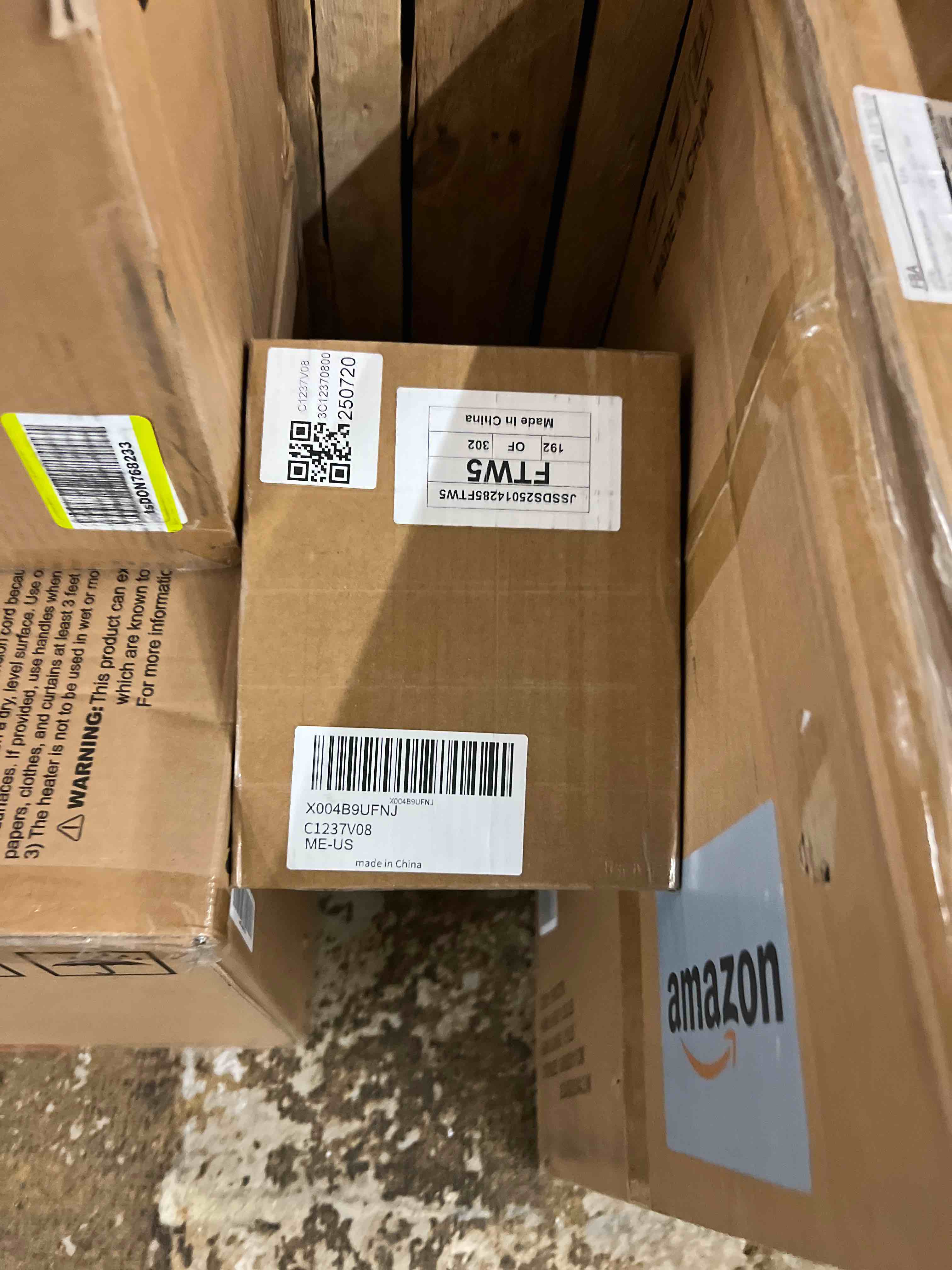 Condition photo showing New/Like New for MELIPRON Truck Laptop Mount Fit for 19-26 Chevy Silverado, Tahoe, GMC Sierra, No-Drilling Vehicle-Specific Laptop Holder with Cooling Fan Adjustable Height for Work on The Go