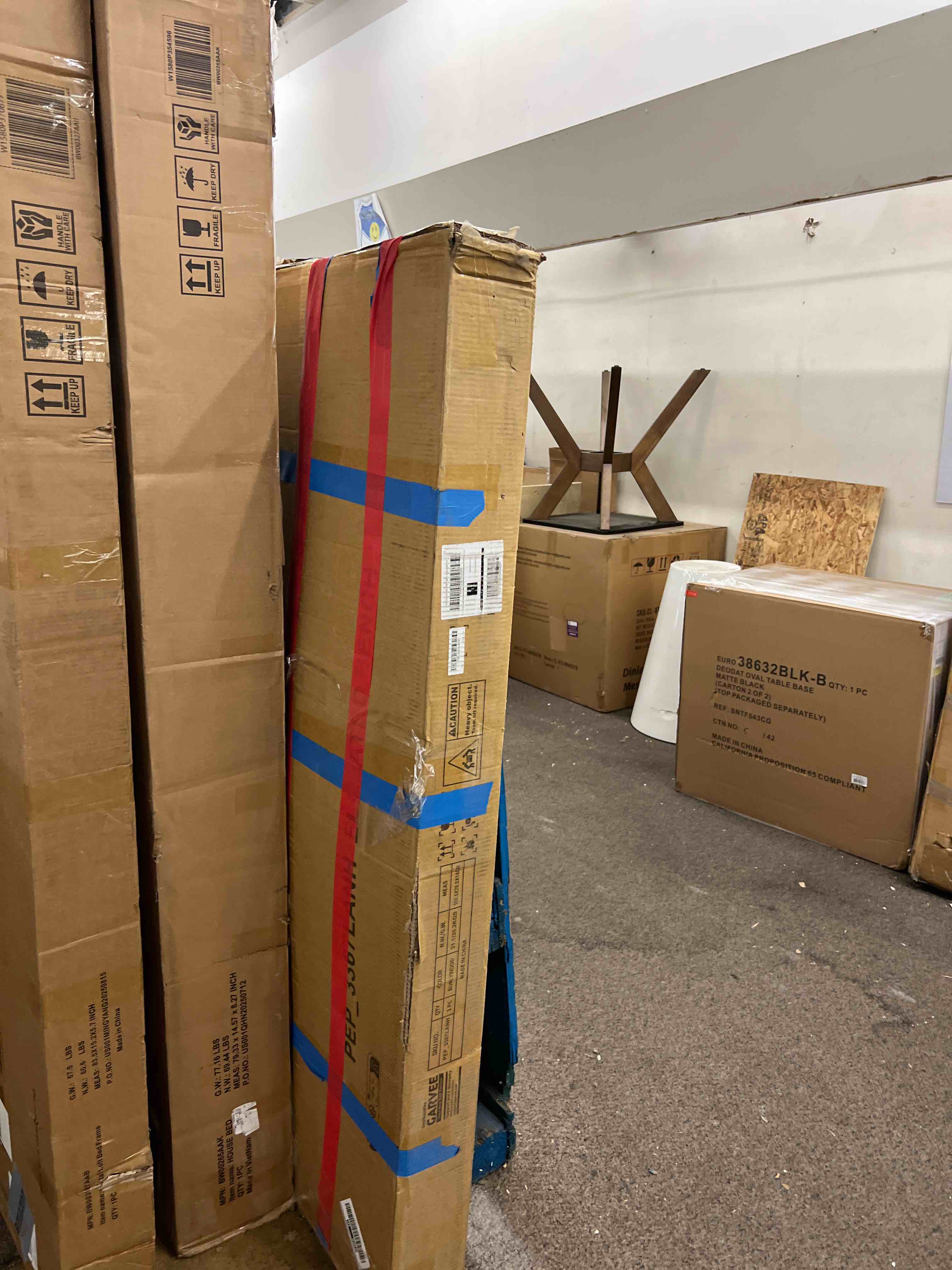 Condition photo showing New/Like New for 60" Adjustable Heavy Duty Workbench, 2000 LBS Load Capacity Rubber Wood Work Table with Pegboard, Power Outlets, Work Bench for Garage, Workshop, Office, Home, Commercial