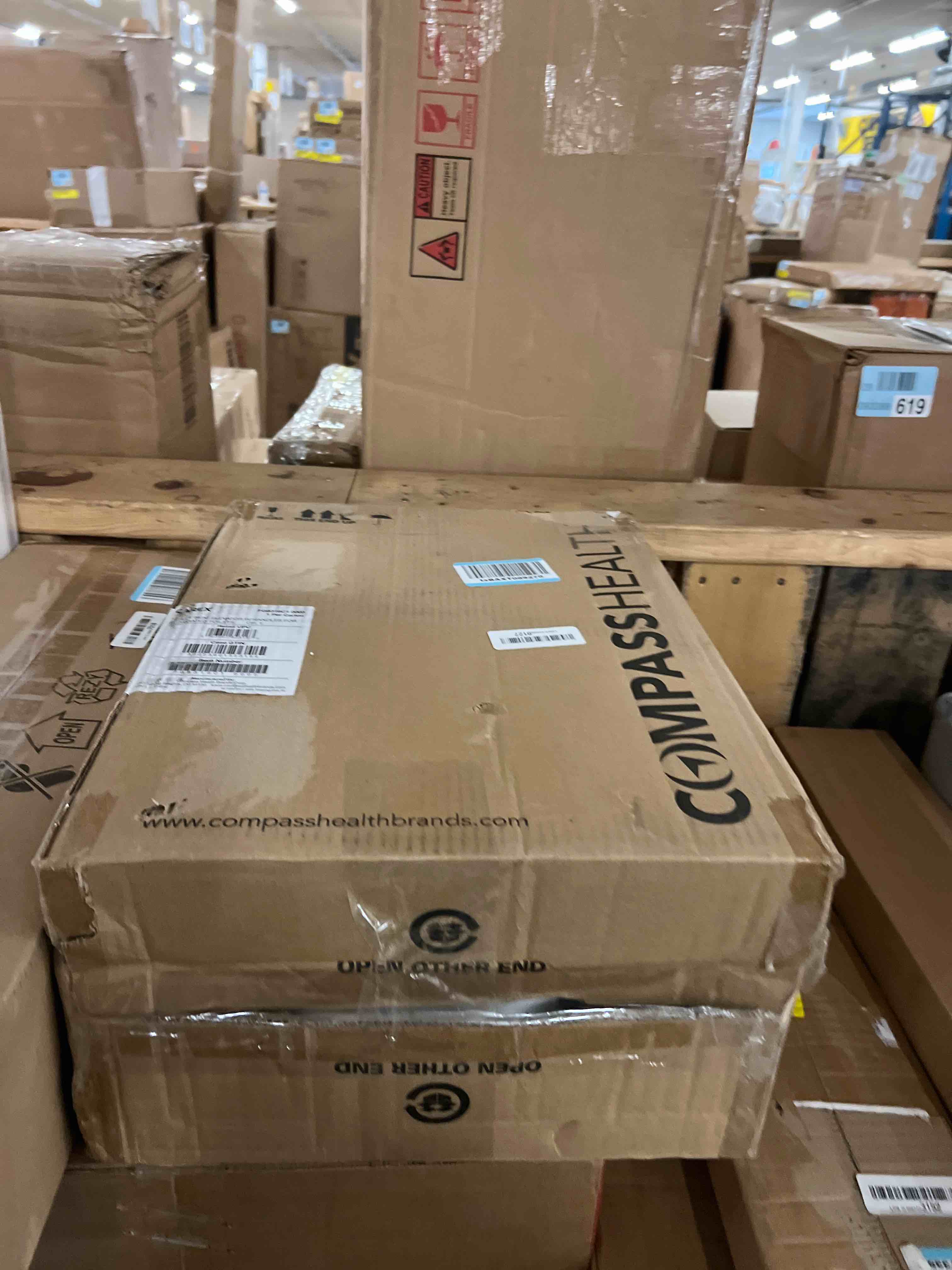 Condition photo showing New/Like New for Carex 3.5 Inch Raised Toilet Seat with Arms, Elongated Toilet Seat Riser, Up to 250 lbs Capacity, Elevating & Raising Seat for Elderly & Handicap, Universal, Slip-Resistant with Padded Handles, White