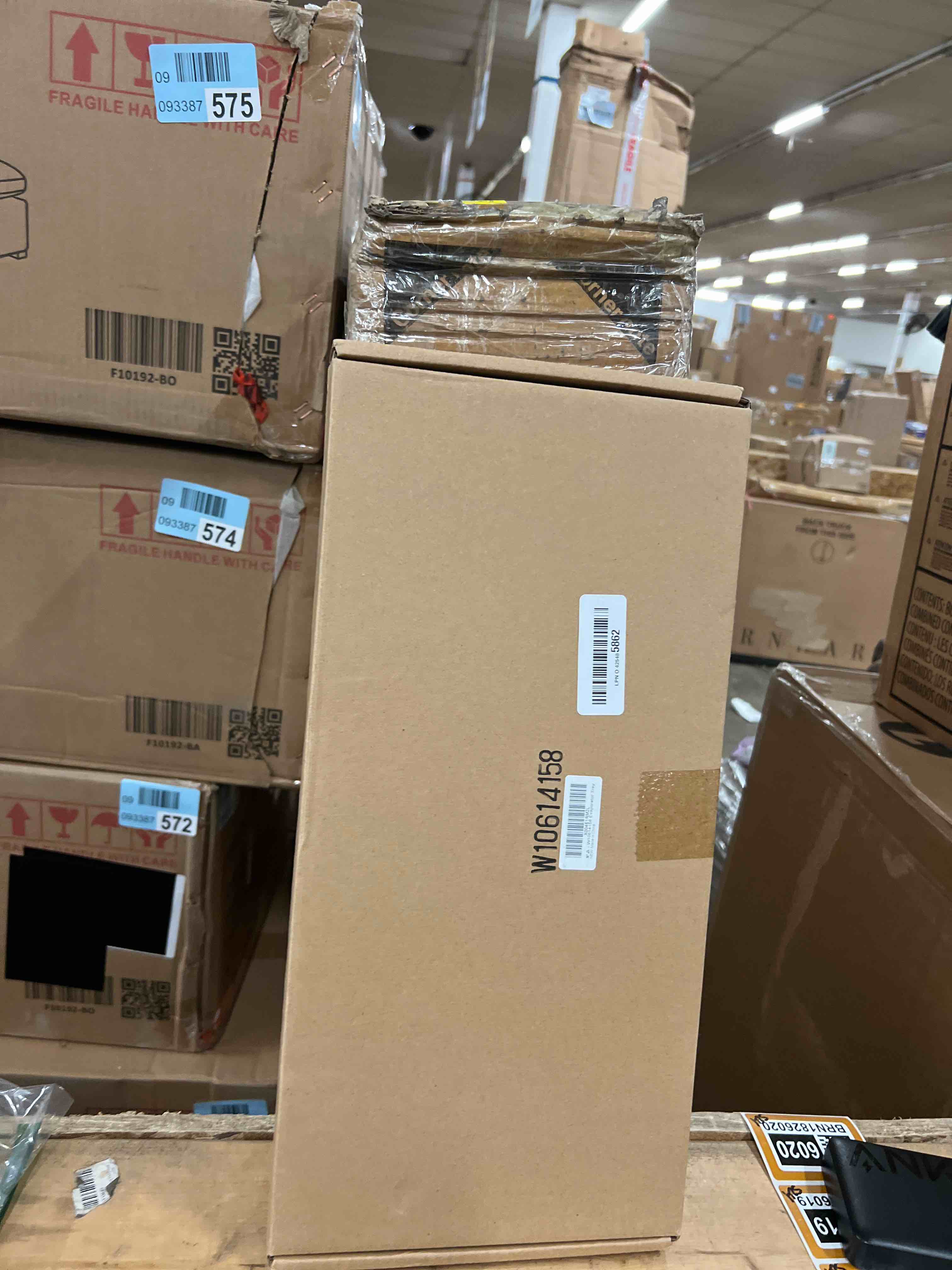 Condition photo showing New/Like New for upgraded w10614158 evaporator tray compatible with whirlpool kenmore refrigerator evaporator tray, evaporator tray replacement part number: ps11756735, wpw10614158, 1105523