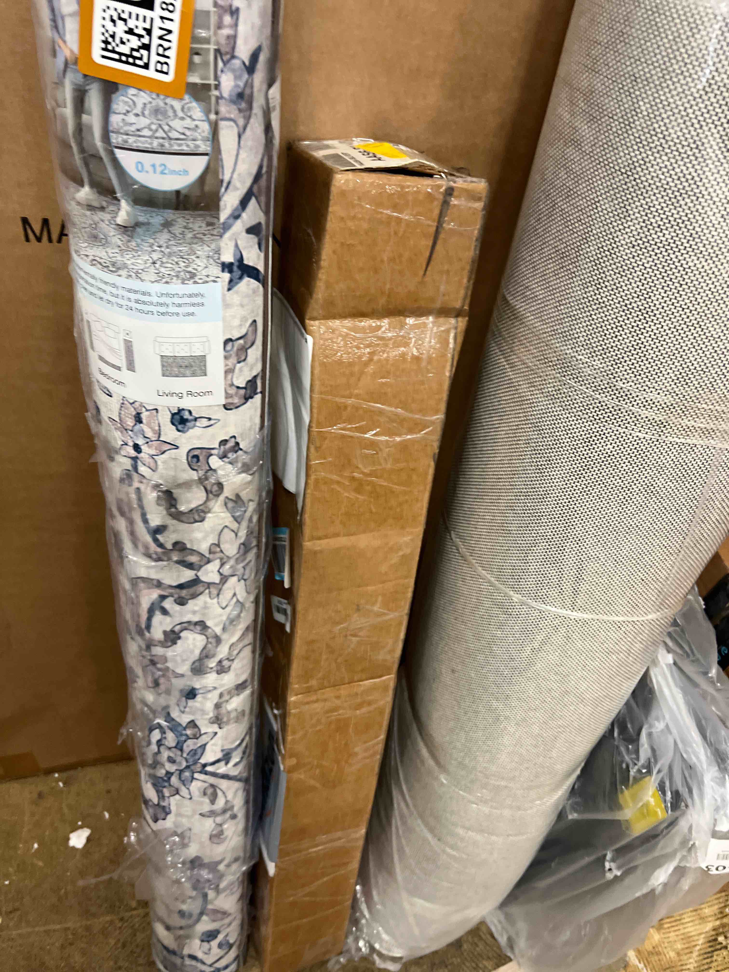 Condition photo showing New/Like New for valley forge, american flag pole, aluminum, 6', 100% made in usa, all american series, hdpe 2-position bracket and anti-spinner rings