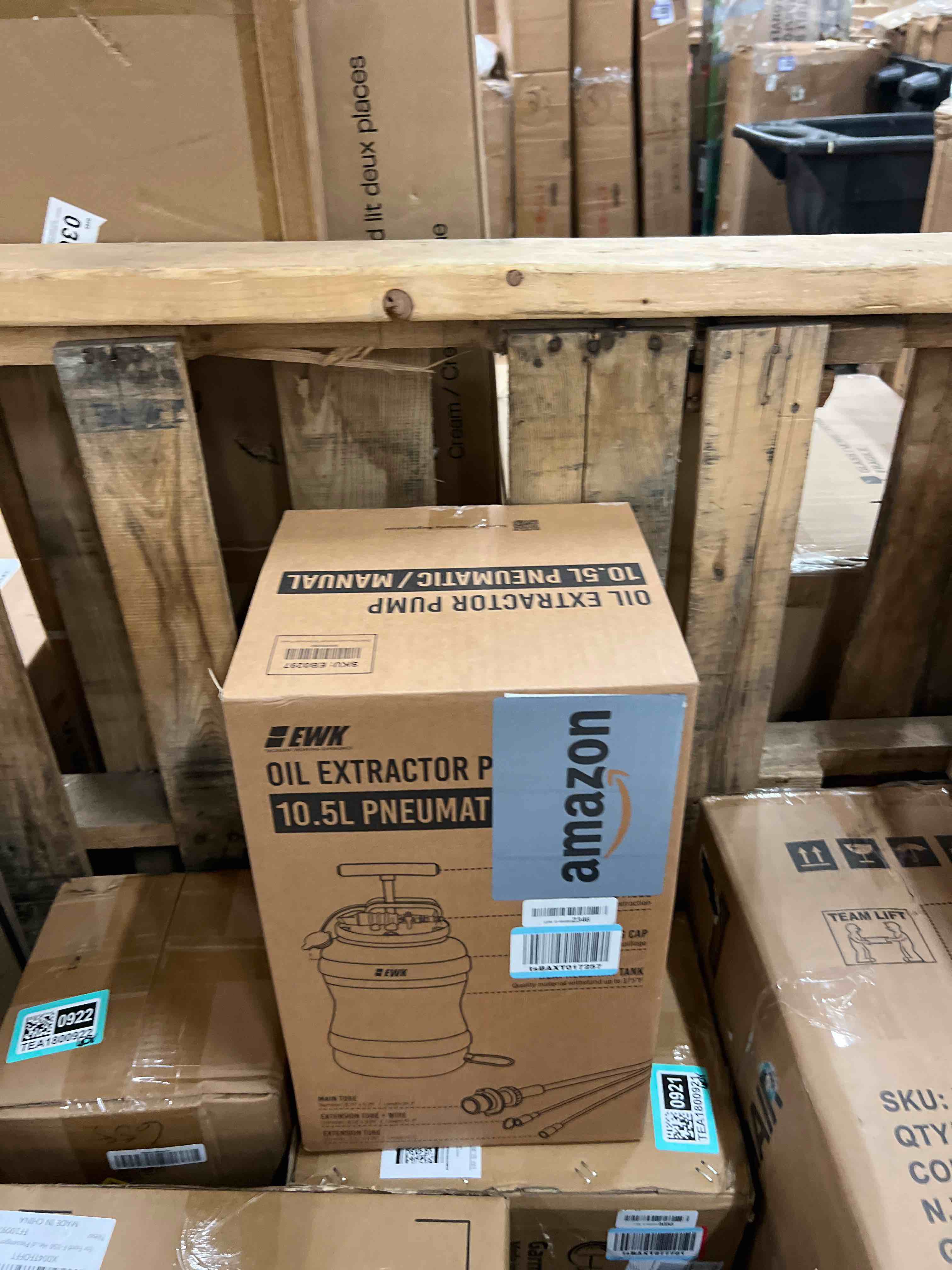 Condition photo showing New/Like New for ewk 10.5l pneumatic/manual oil extractor pump for oil change, fluid extractor for automotive fluids vacuum evacuation