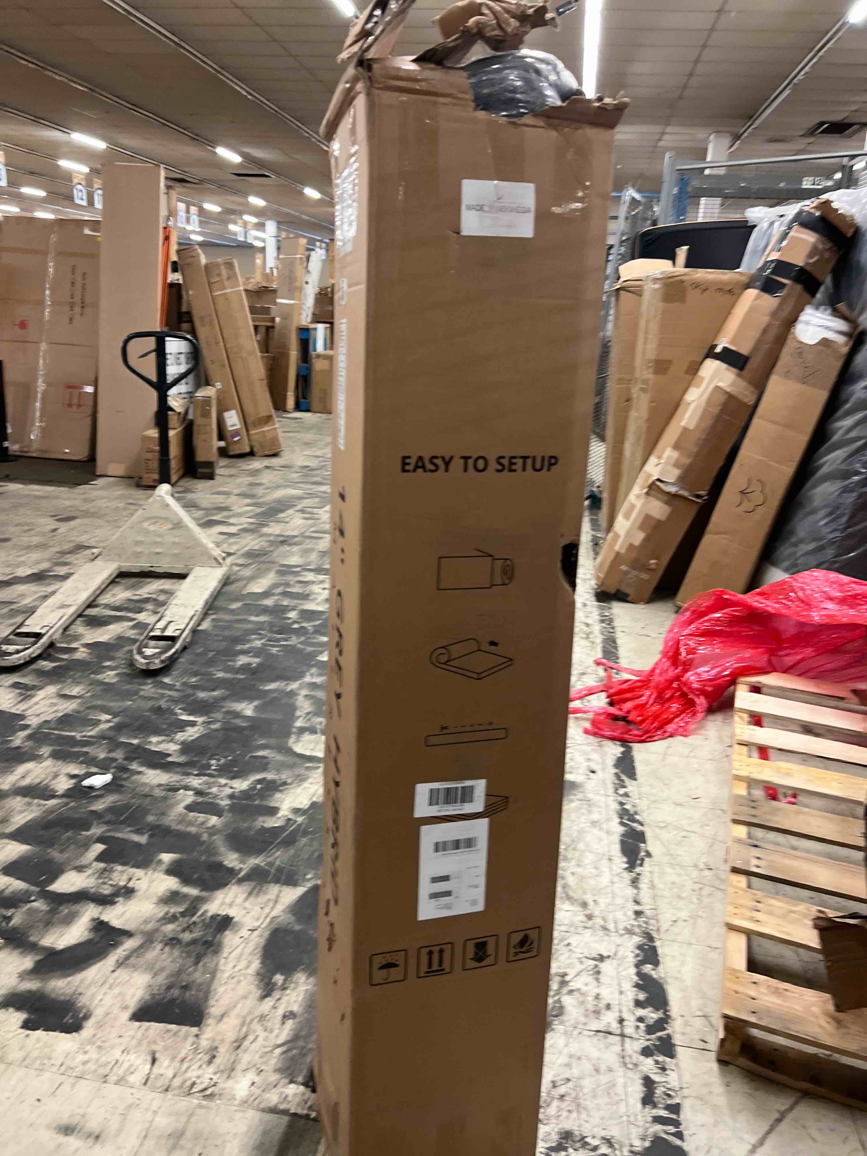 Condition photo showing New/Like New for ch charme house queen mattress, 14 inch hybrid queen size, medium feel foam and individual pocket springs, fiberglass free bed mattress, extra edge support, pressure relief, certipur-us queen (u.s. standard) 14 inch
