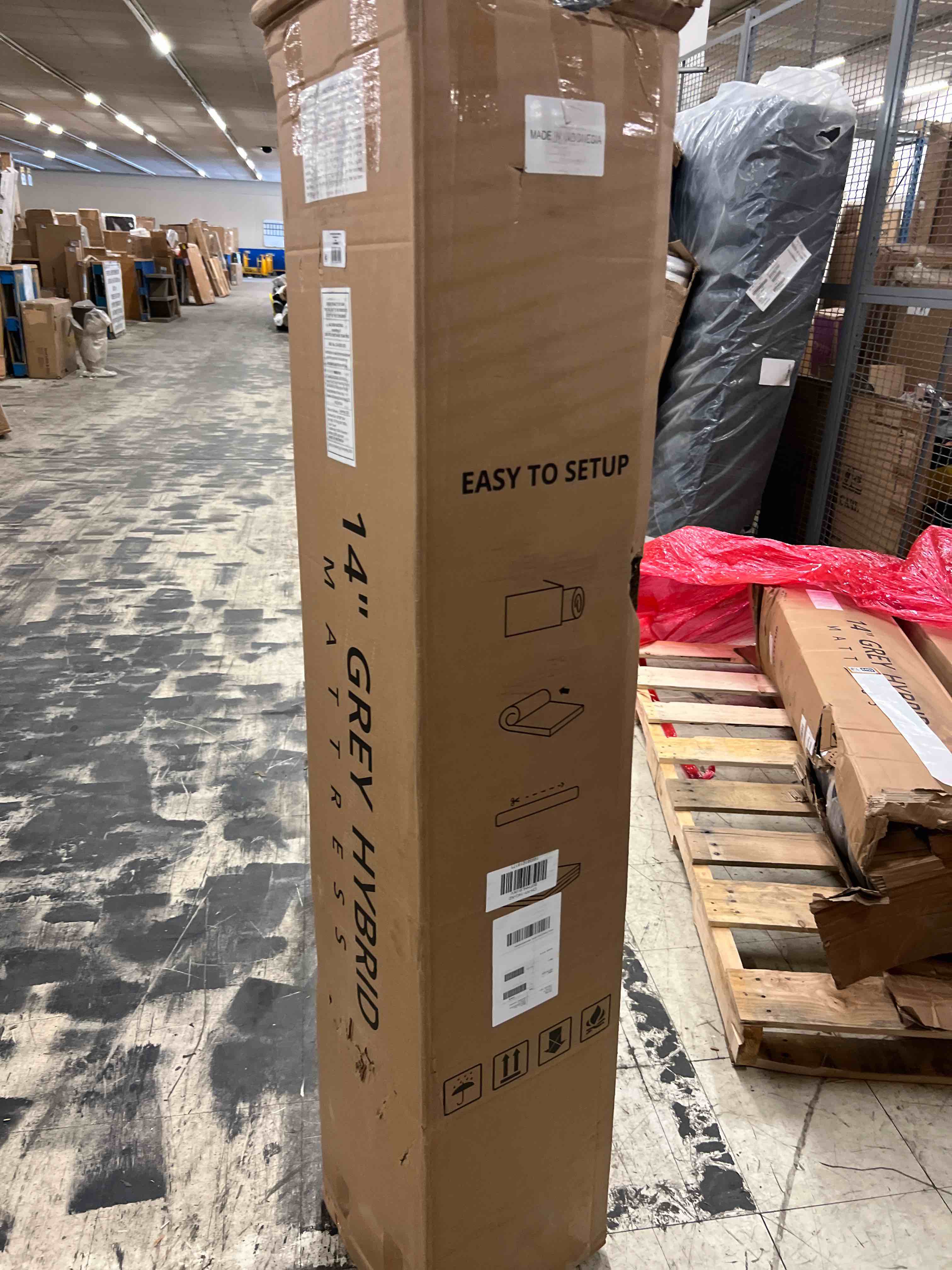 Condition photo showing New/Like New for ch charme house queen mattress, 14 inch hybrid queen size, medium feel foam and individual pocket springs, fiberglass free bed mattress, extra edge support, pressure relief, certipur-us queen (u.s. standard) 14 inch